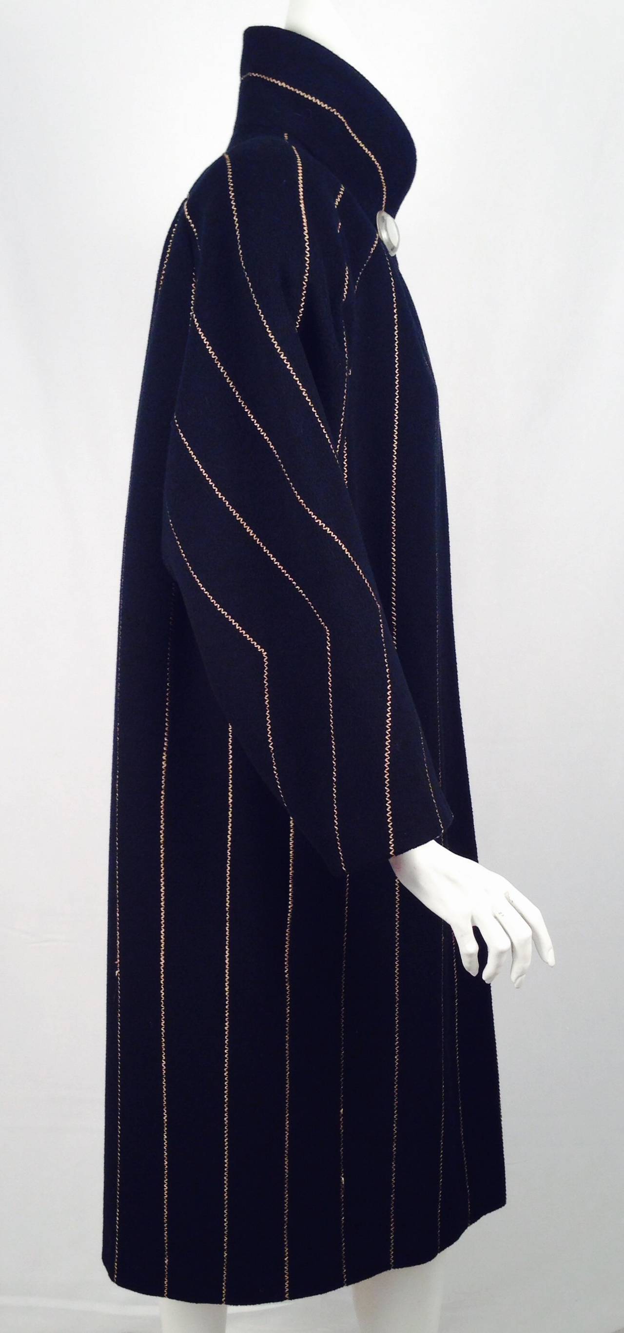 Vintage 1970's Fendi 100% Lana Wool Full Length Coat In Excellent Condition For Sale In Palm Beach, FL