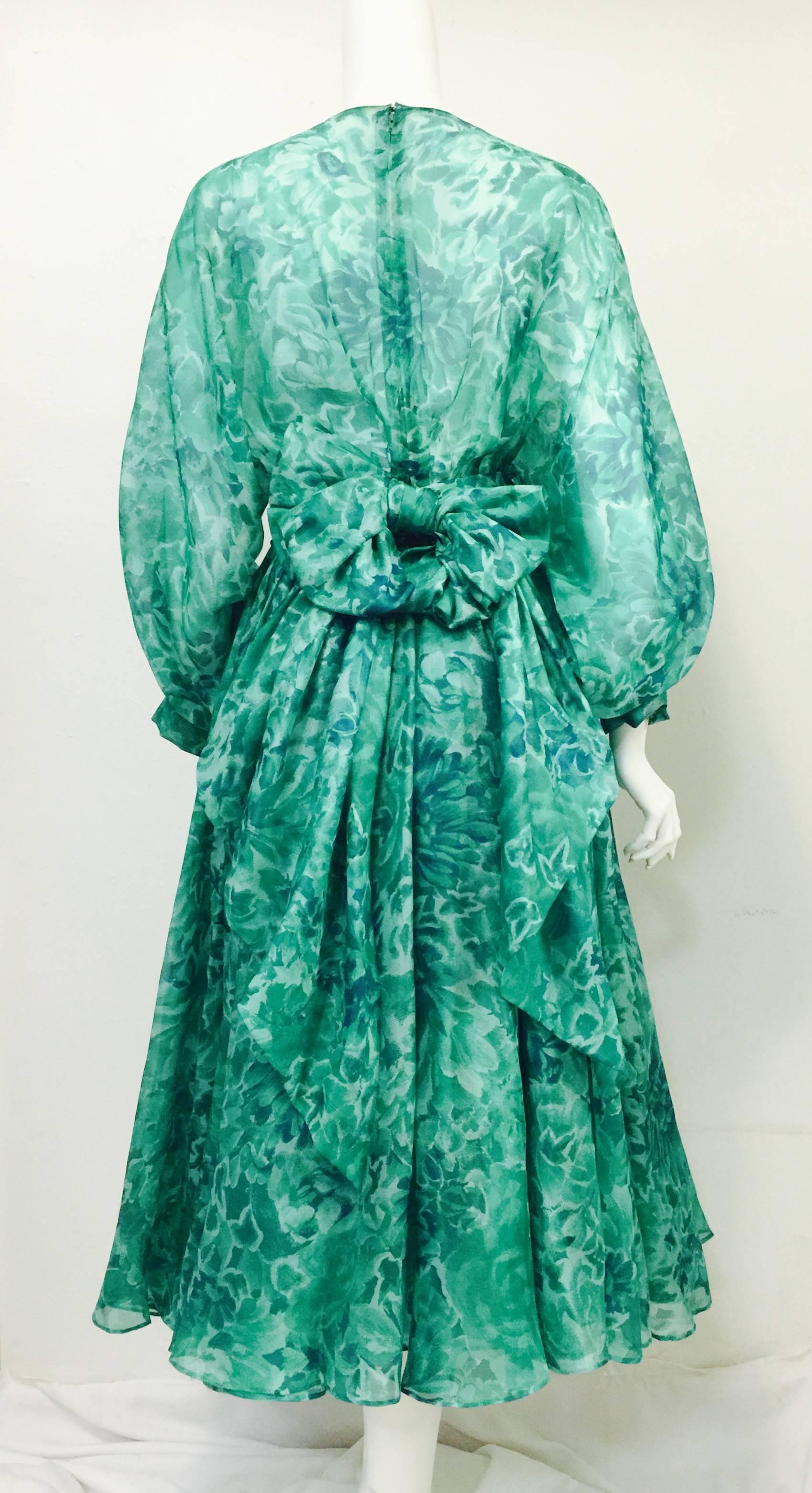 Custom Nina Ricci Paris Green Floral All Silk Day Dress  In Excellent Condition In Palm Beach, FL