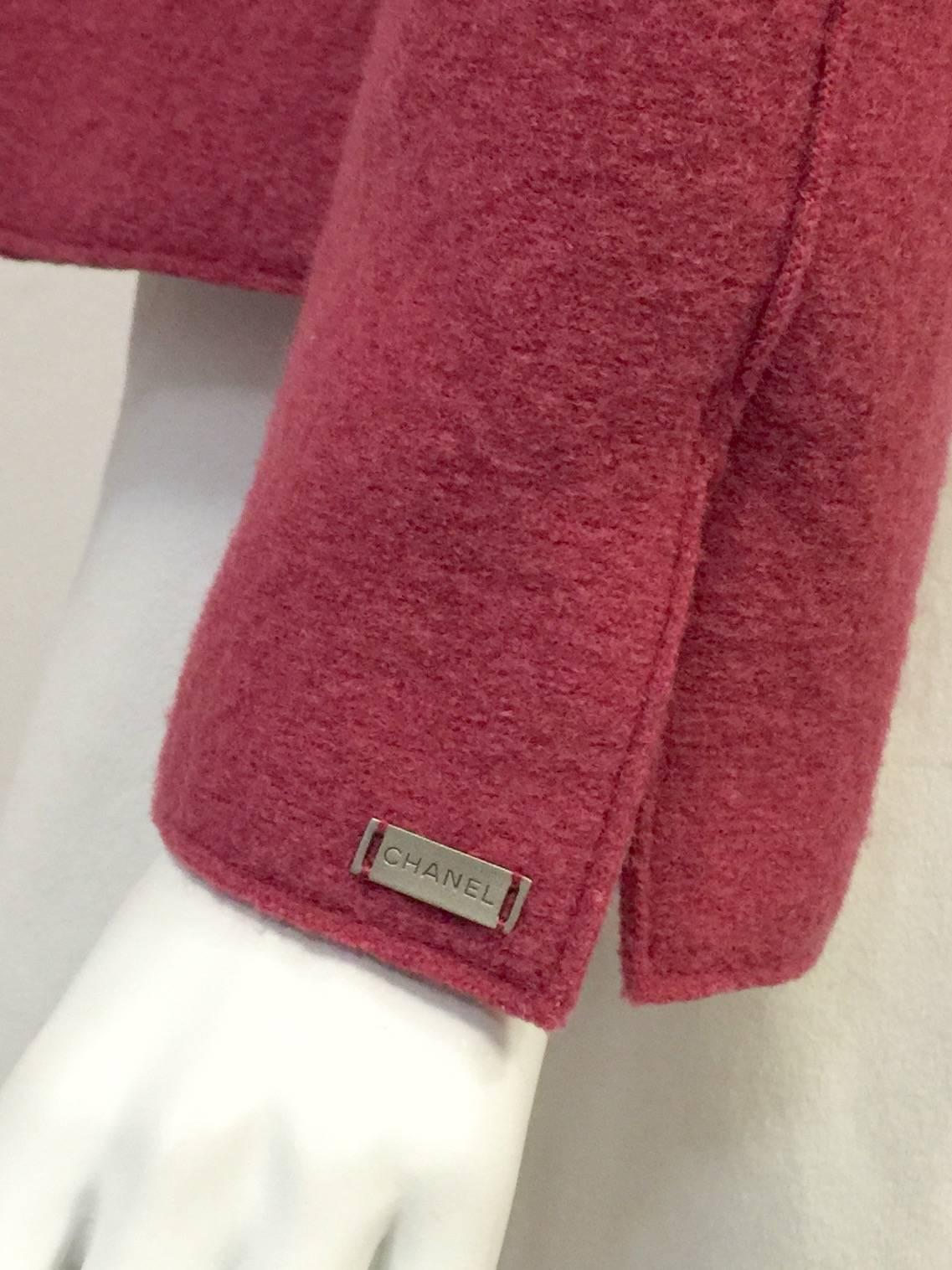 Chanel Fall 1999 Berry Boiled Wool Fitted Jacket  For Sale 1