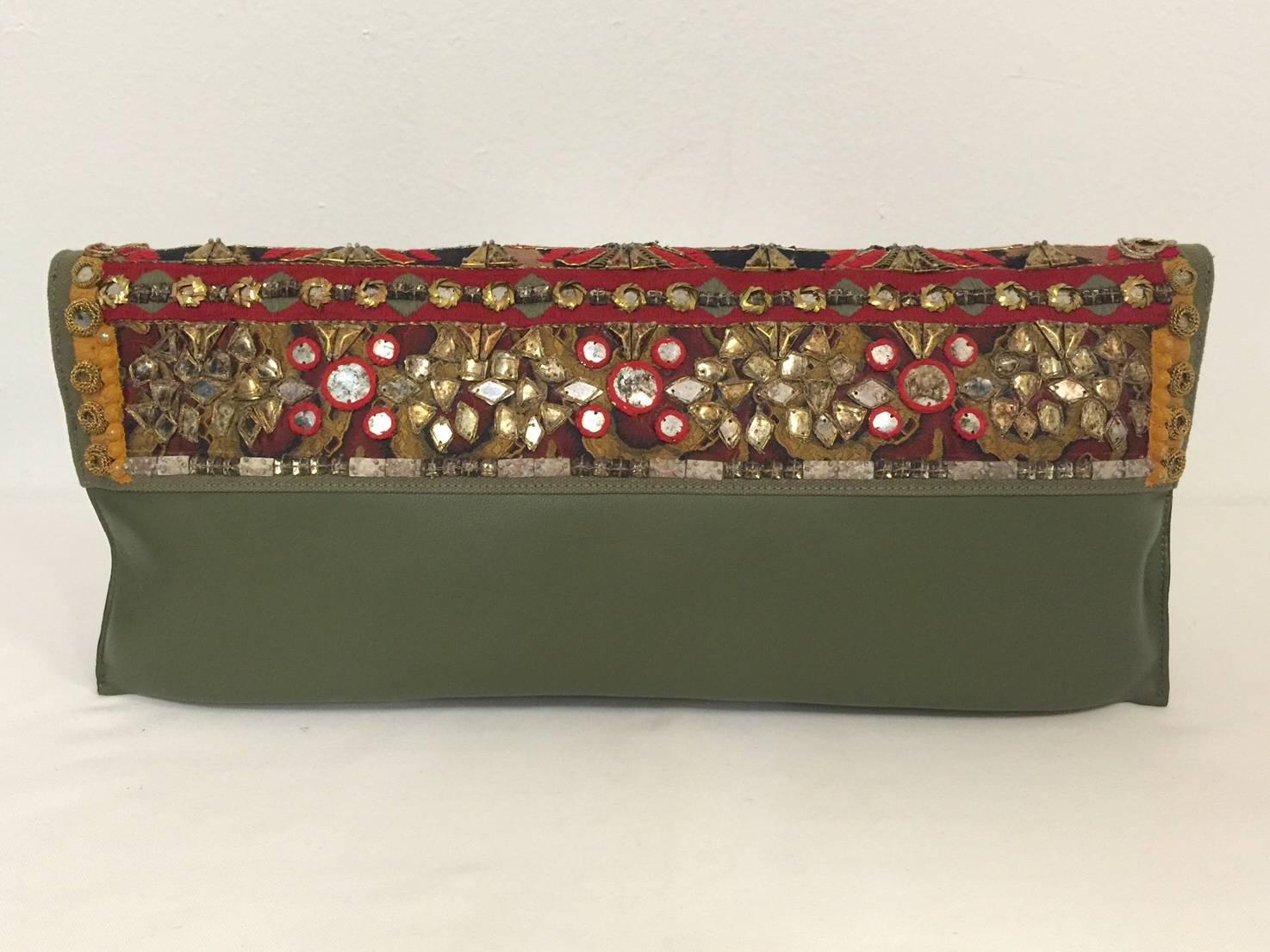  Alexander McQueen Embroidered Olive Green Leather Clutch Gold Skull  In New Condition In Palm Beach, FL