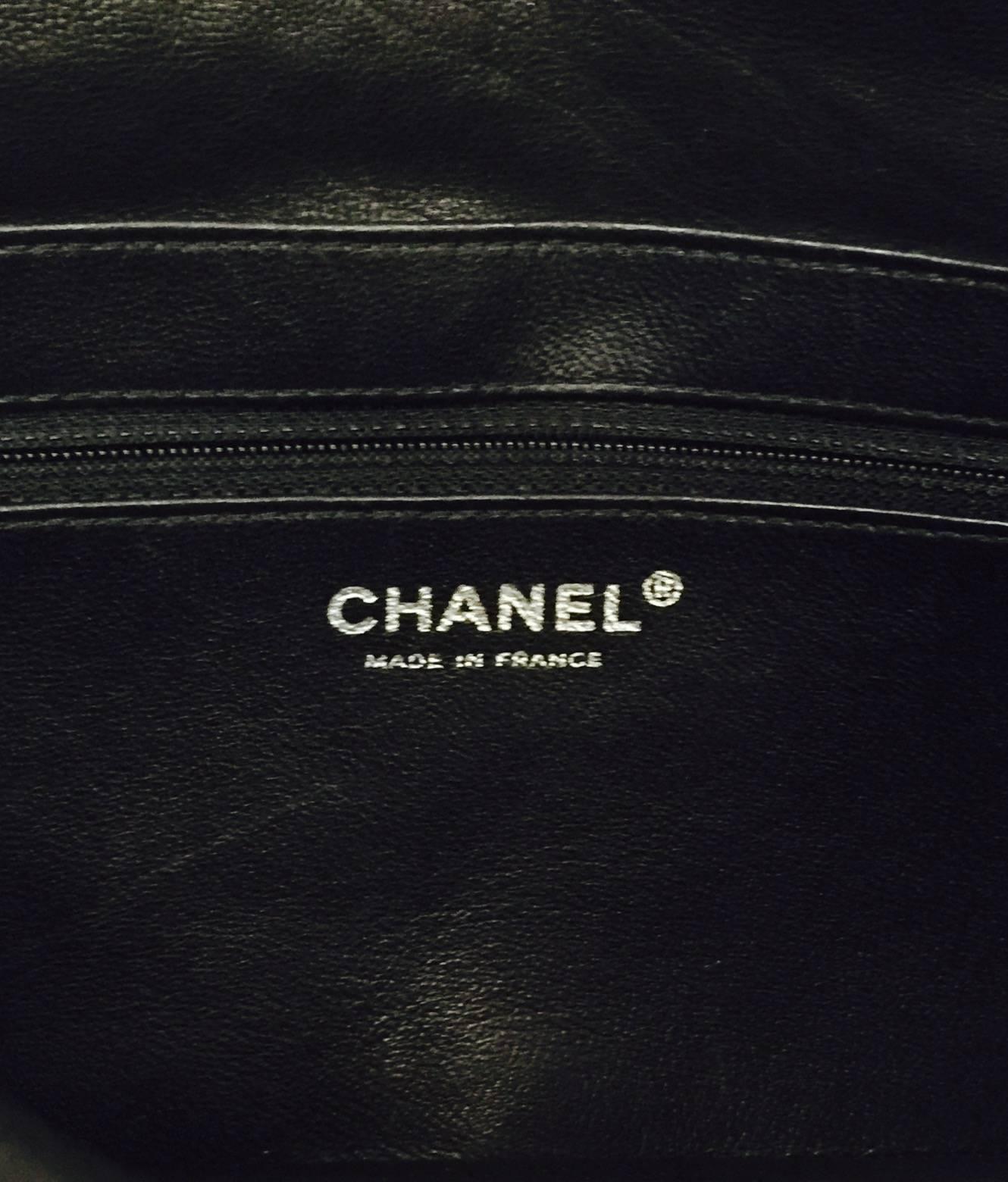 Chanel - Sac classique à rabat simple avec matériel en rhodium 2