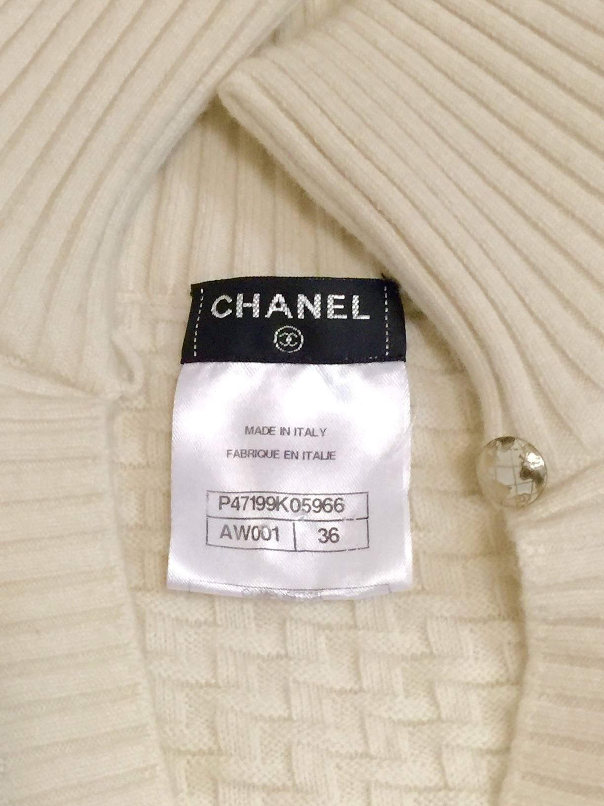 Chanel 100% Ivory Wool Pullover Sweater With Triple Strand Necklace 3