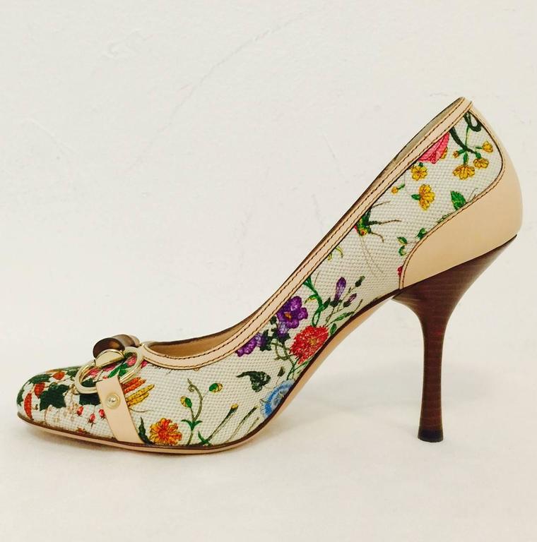 Gucci Ivory Floral Print Fabric Pumps With Bamboo Bits and Wooden Heels
