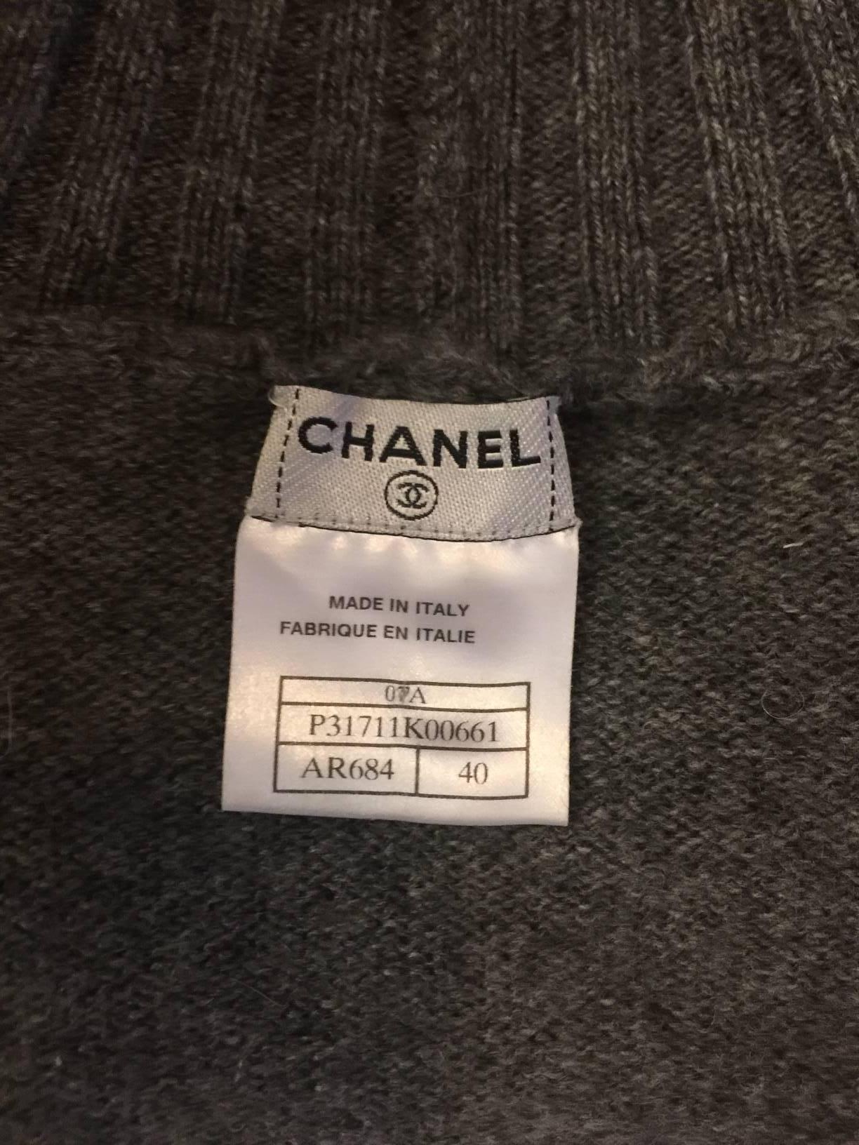 Chanel Heather Grey Cashmere Mock Turtleneck W Wide Banded Waist & Cuffs In Excellent Condition In Palm Beach, FL