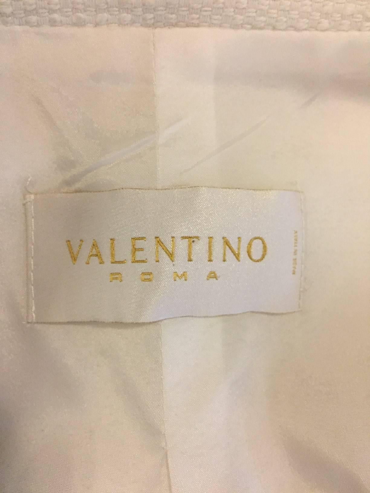 Valentino Ivory Cropped Cotton Jacket w Flap Pockets & Single Button Closure For Sale 1