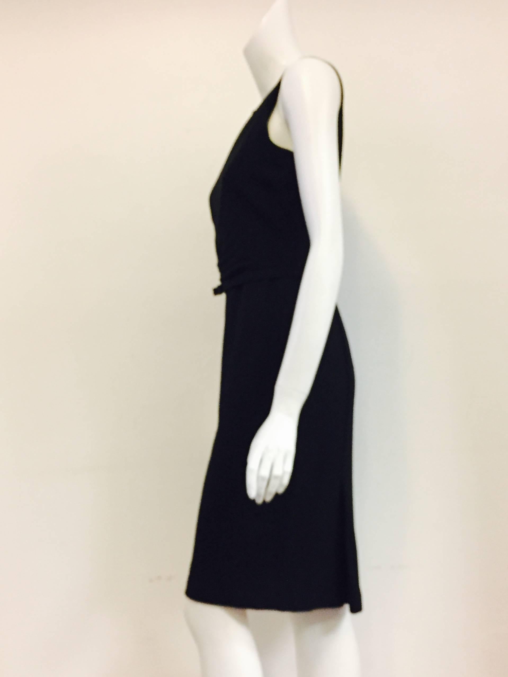 Women's Valentino Black Wool Crepe Sleeveless Sheath Dress With Pleated Bodice 