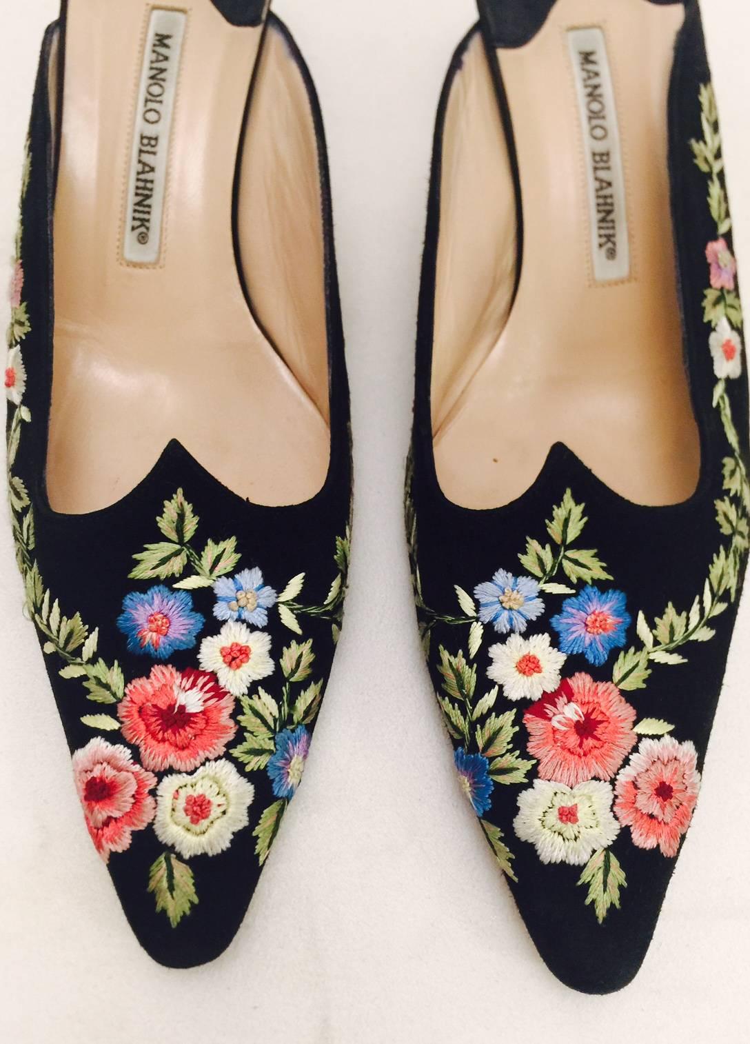 manolo blahnik black mules