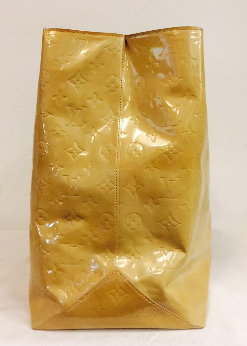 Louis Vuitton Jaune Passion Monogram Vernis Reade GM Tote Bag In Excellent Condition In Palm Beach, FL