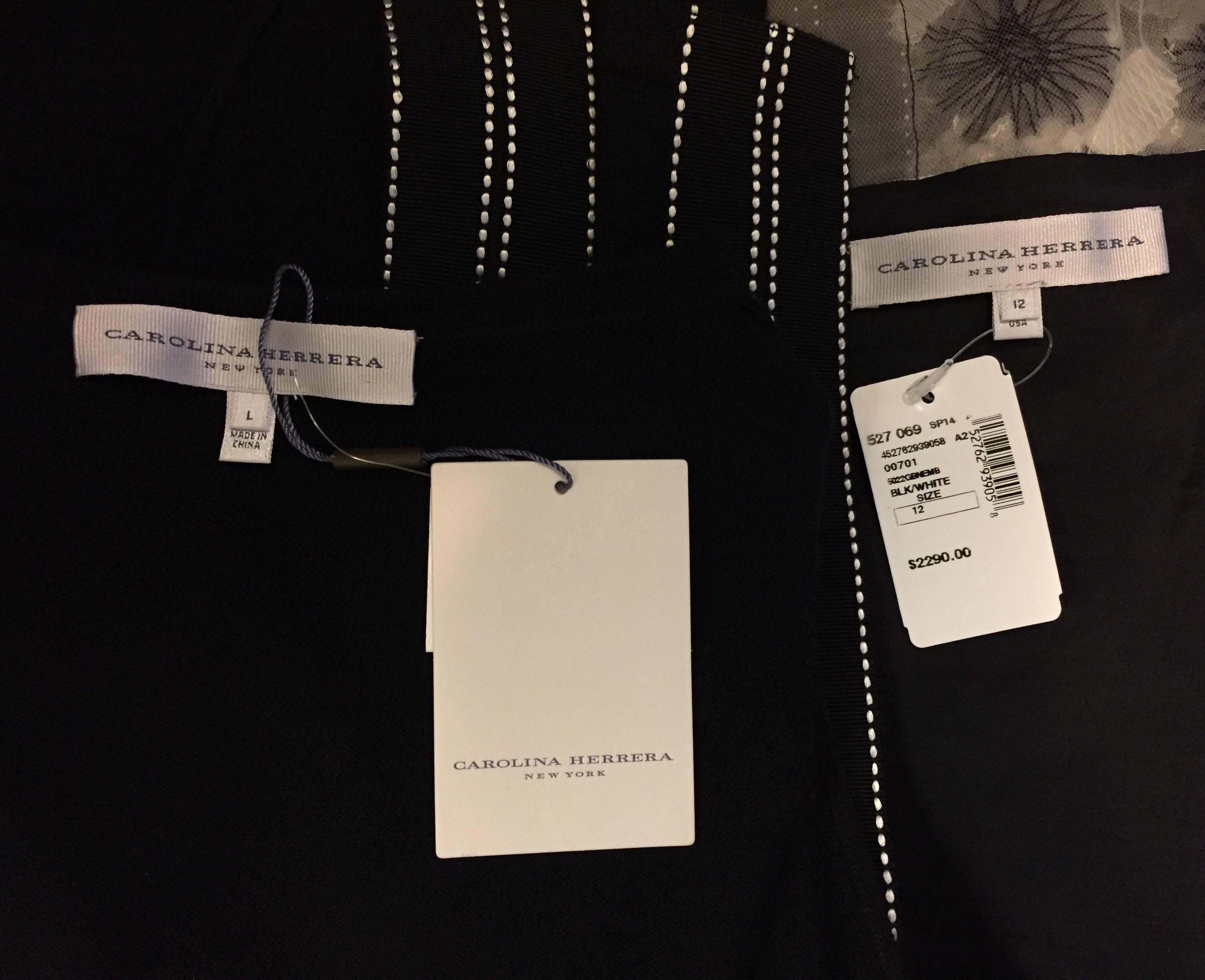Classy Carolina Herrera creates contemporary dress suit For Sale 1
