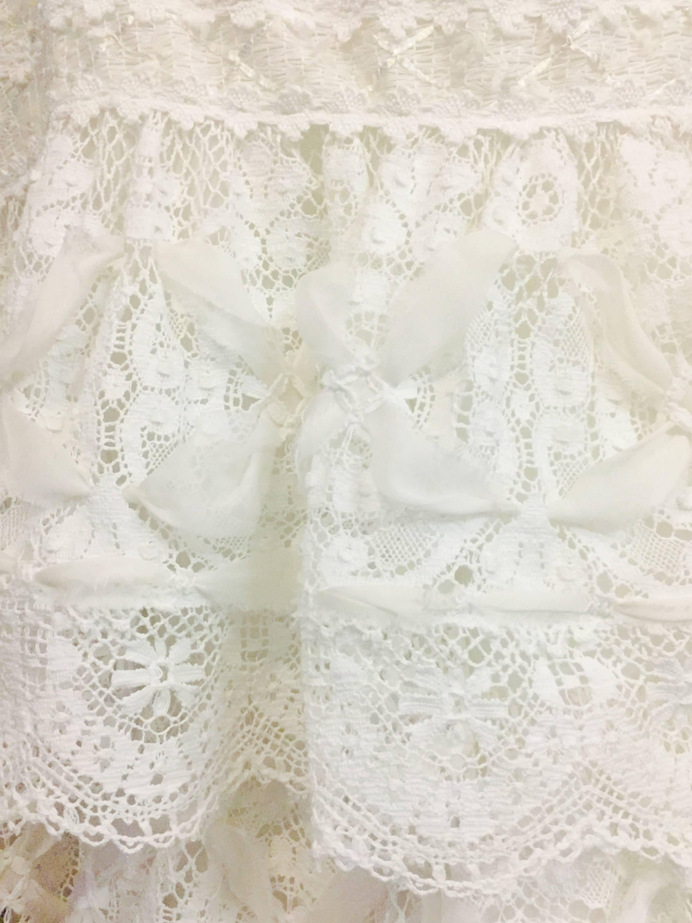 Lovely Lace Oscar de la Renta White Dress 2