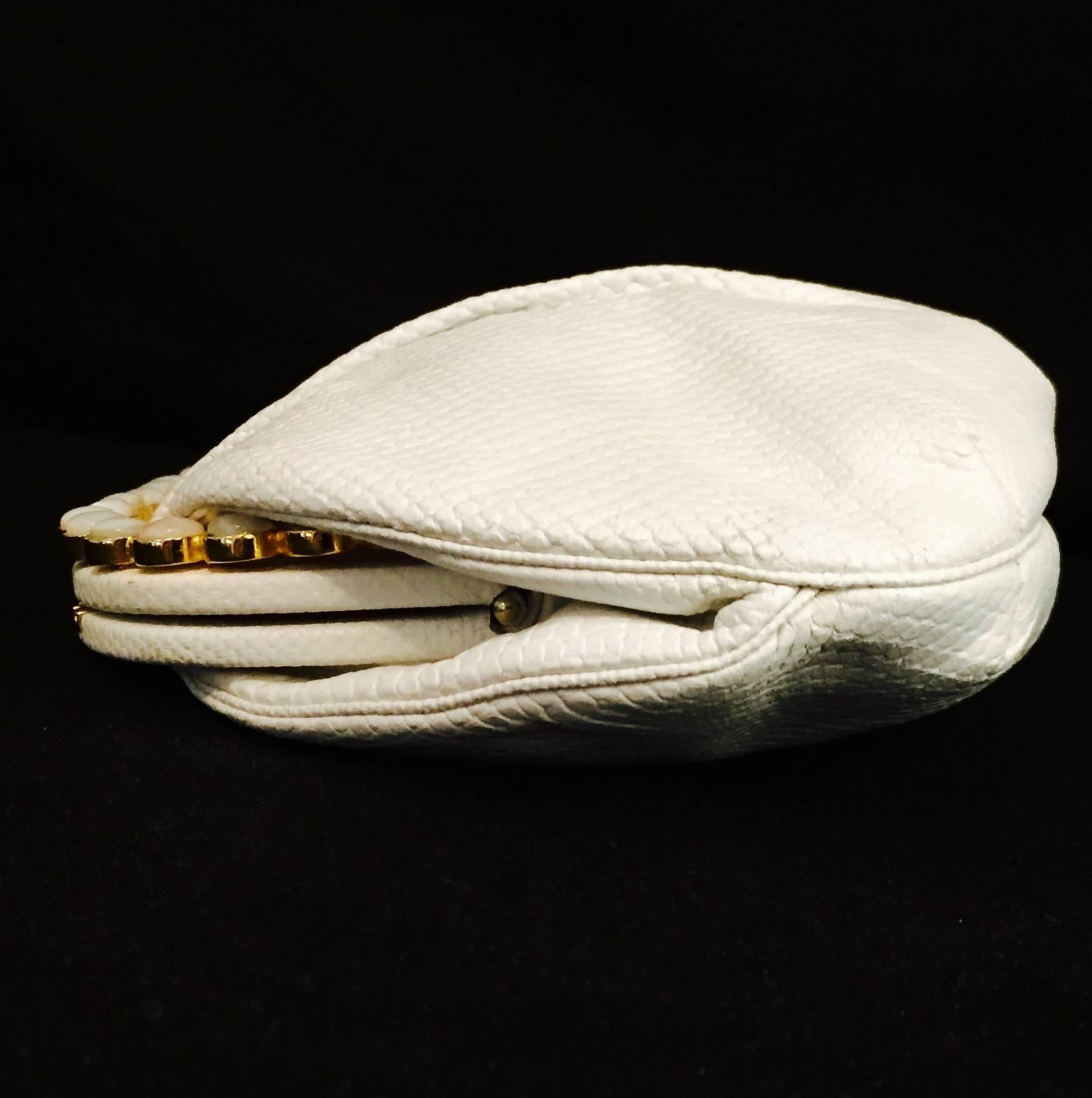 Jeweled Judith Leiber White Lizard Karung Clutch/Shoulder Bag In Excellent Condition For Sale In Palm Beach, FL