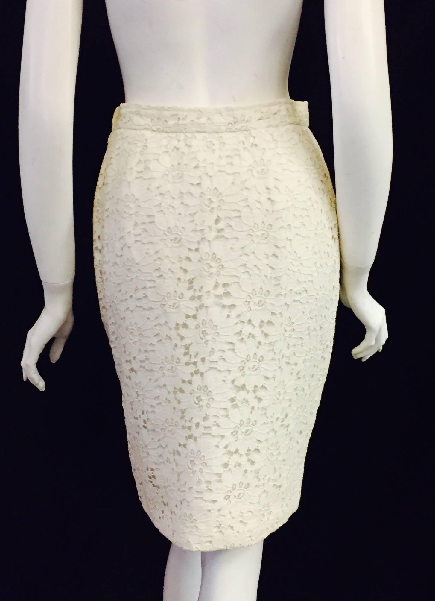 Ultimate Ungaro Ivory French Lace Pencil Skirt In Excellent Condition In Palm Beach, FL