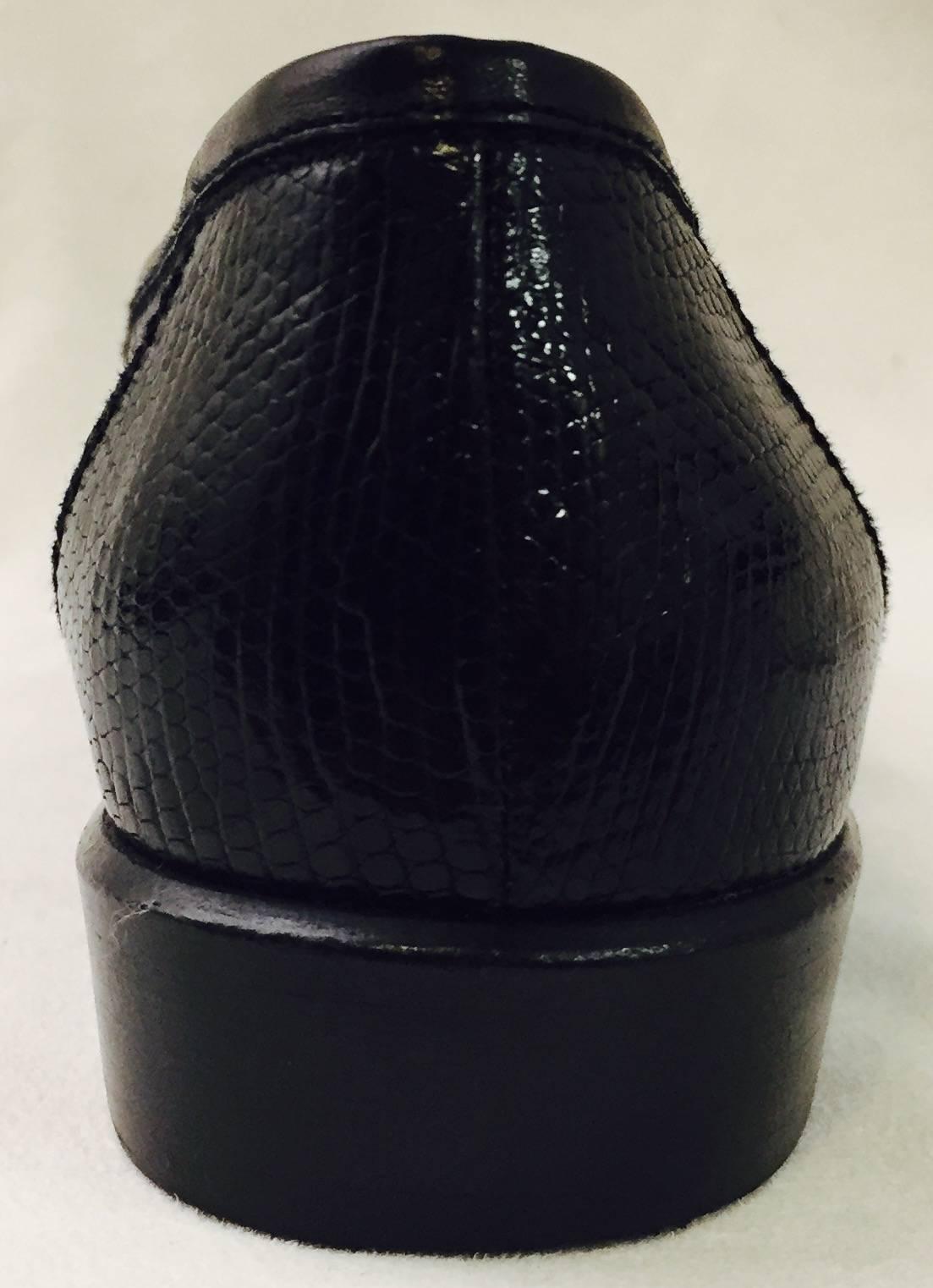 Classic Chanel Black Lizard Loafers With Stitched CC Logo  In Excellent Condition In Palm Beach, FL
