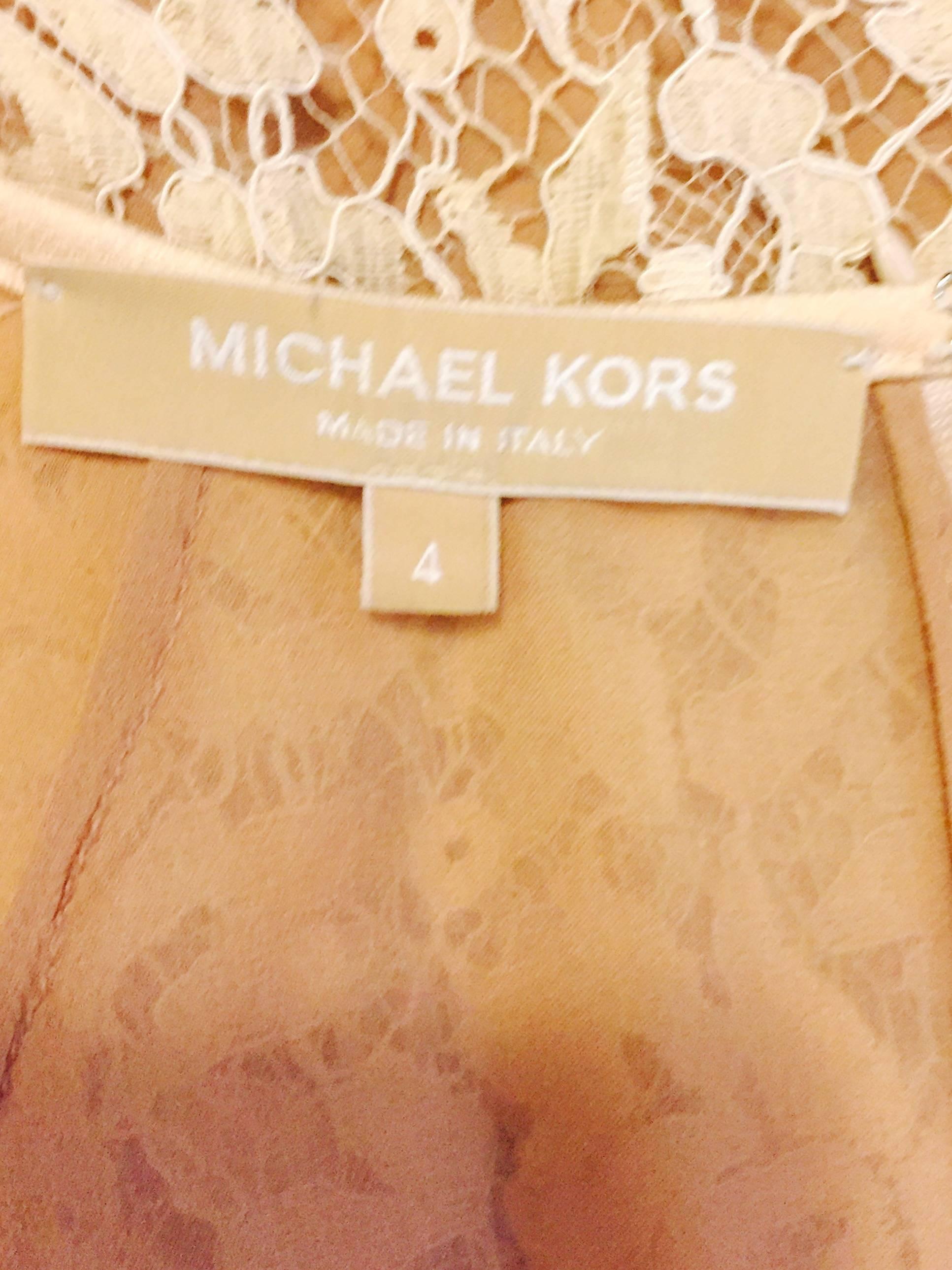 Modern Michael Kors Beige Lace Dress With Double Layer Cuffs and Hem In Excellent Condition For Sale In Palm Beach, FL