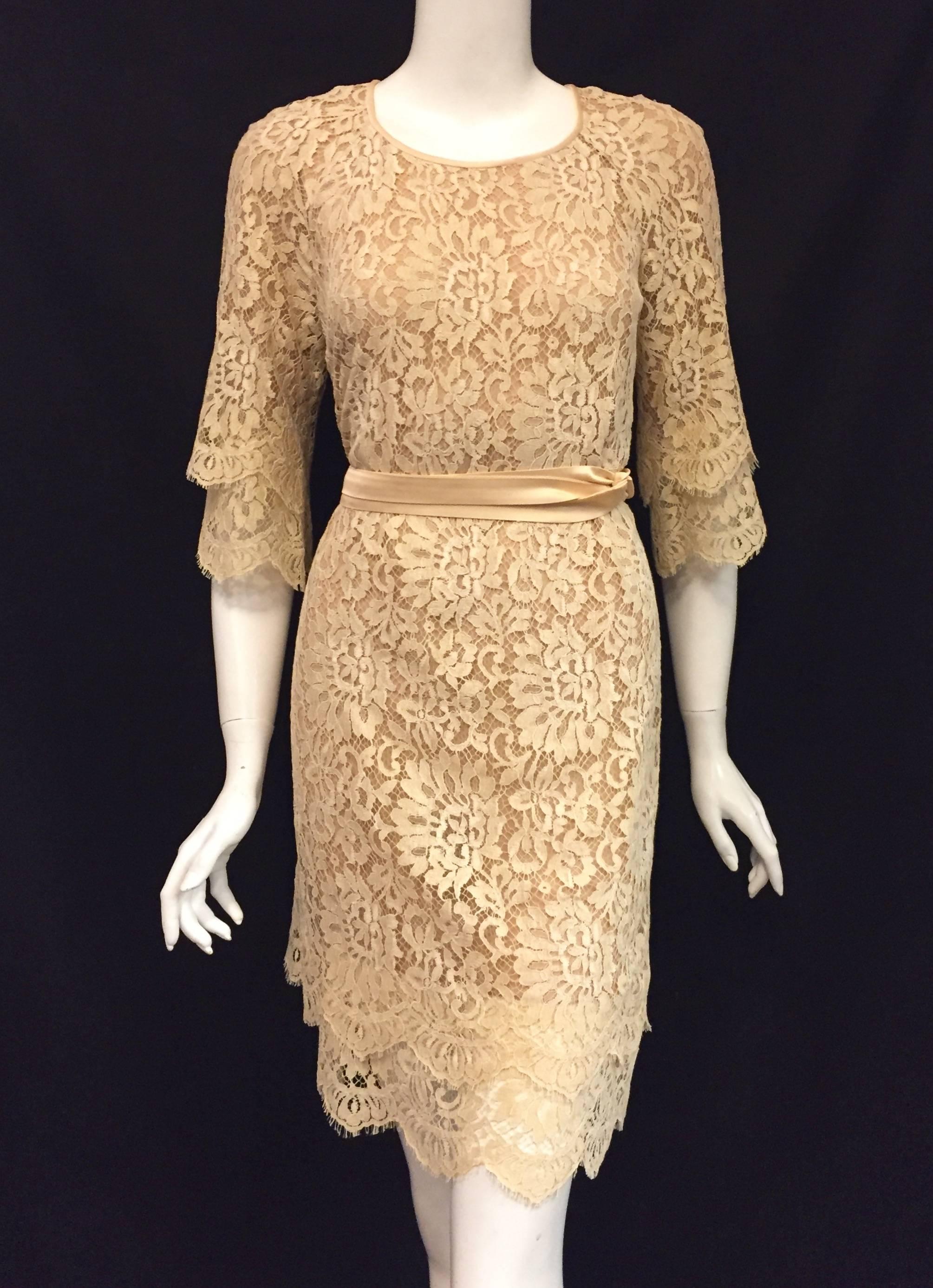Modern Michael Kors Beige Lace Dress With Double Layer Cuffs and Hem For Sale 1