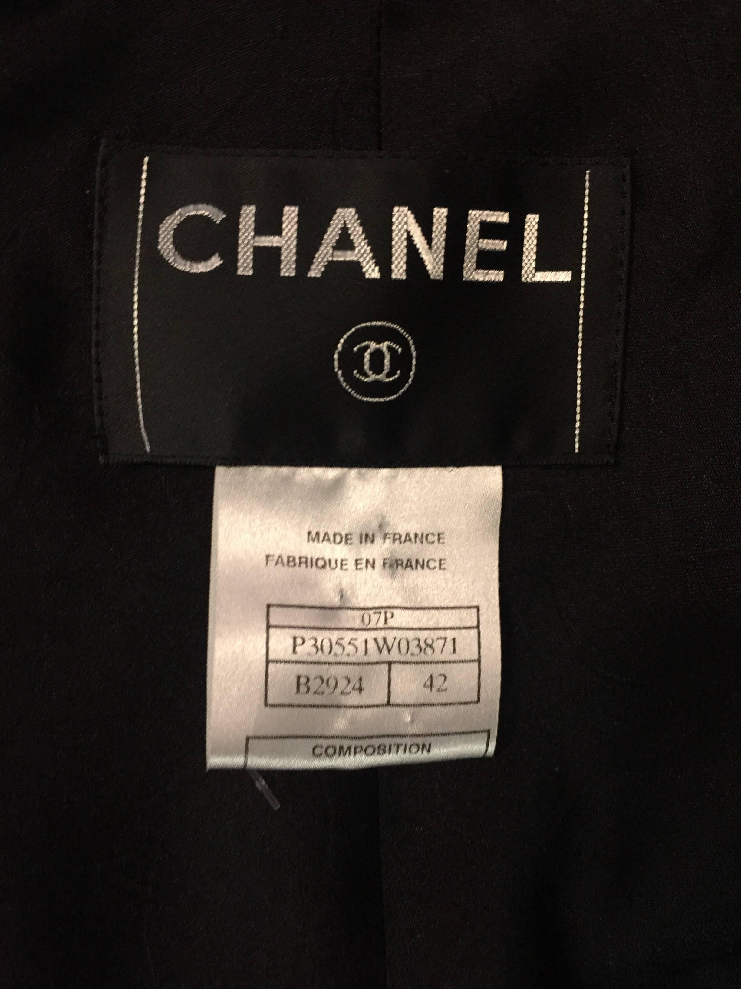 Chanel Black Wool Crepe Cropped Jacket With Removable White Wool Cuffs For Sale 2