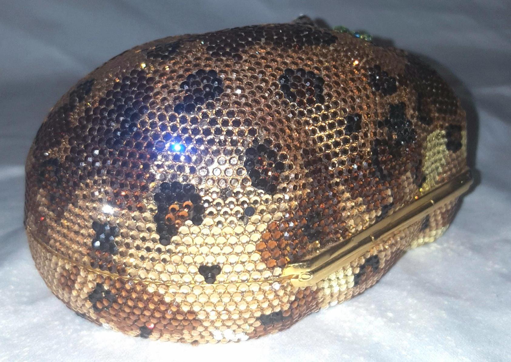 Kathrine Baumann limited edition handmade clutch #14 of 500, Swarovski crystals features a leather interior. Click clasp closure. It’s a leopard kitten cub with a little turquoise bow collar!  Absolutely stunning and adorable.  It's in mint