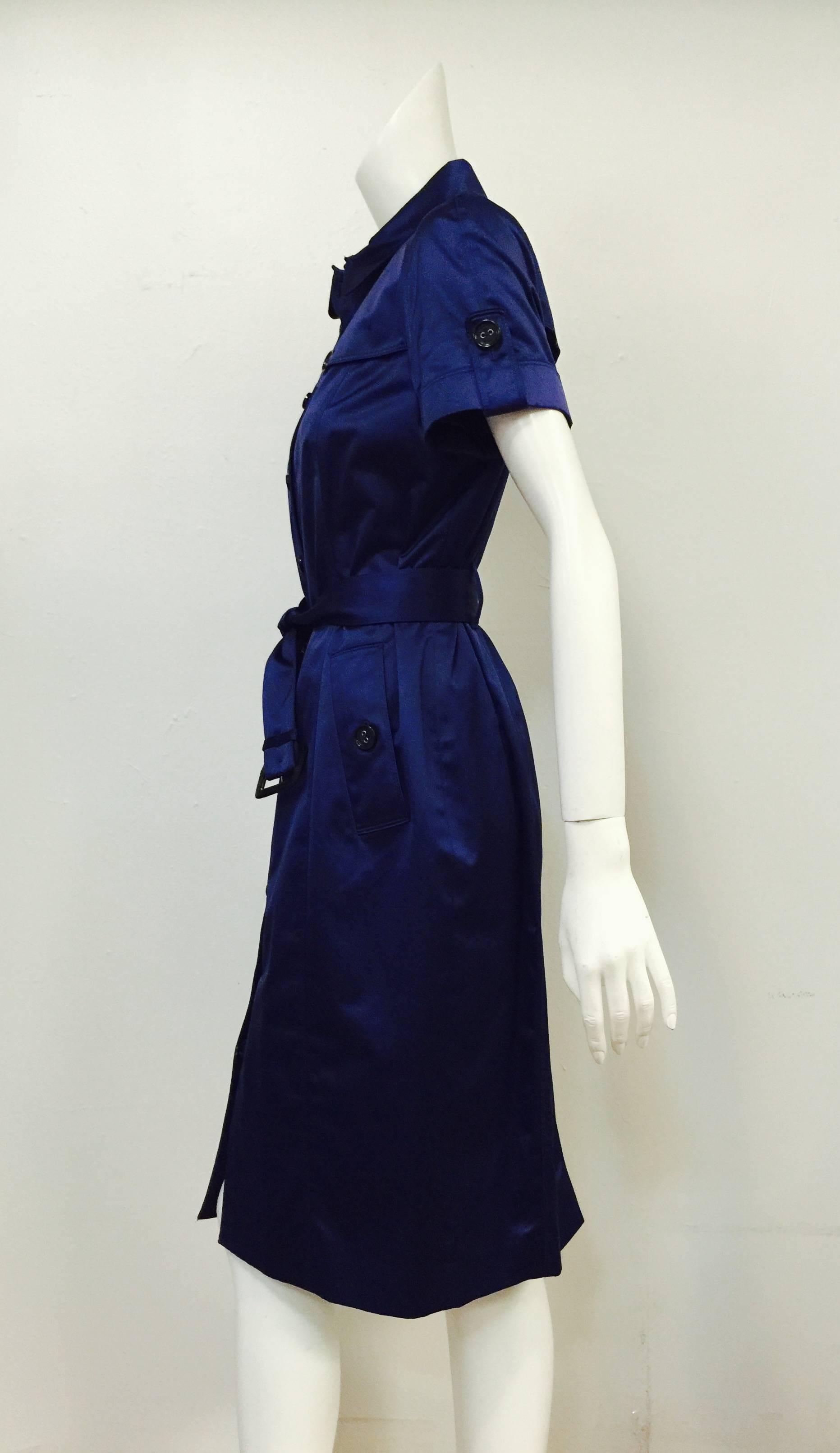 Women's Burberry Dark Cobalt Blue Cotton Blend Short Sleeve Coat Dress  For Sale