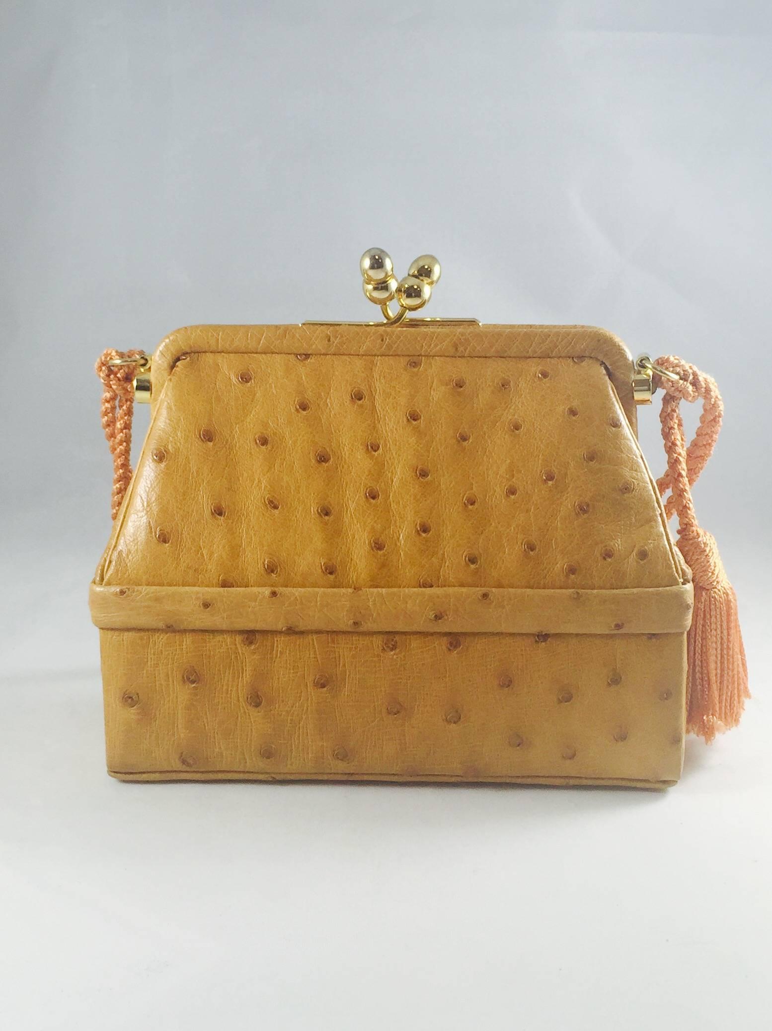 Vintage Judith Leiber Honey Tan Ostrich Shoulder Bag  In Excellent Condition In Palm Beach, FL