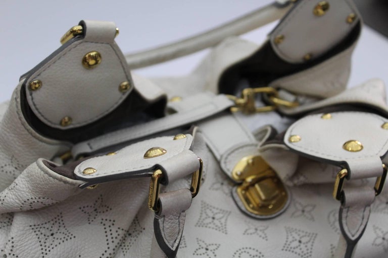 Louis Vuitton Mahina White Leather ref.41083 - Joli Closet