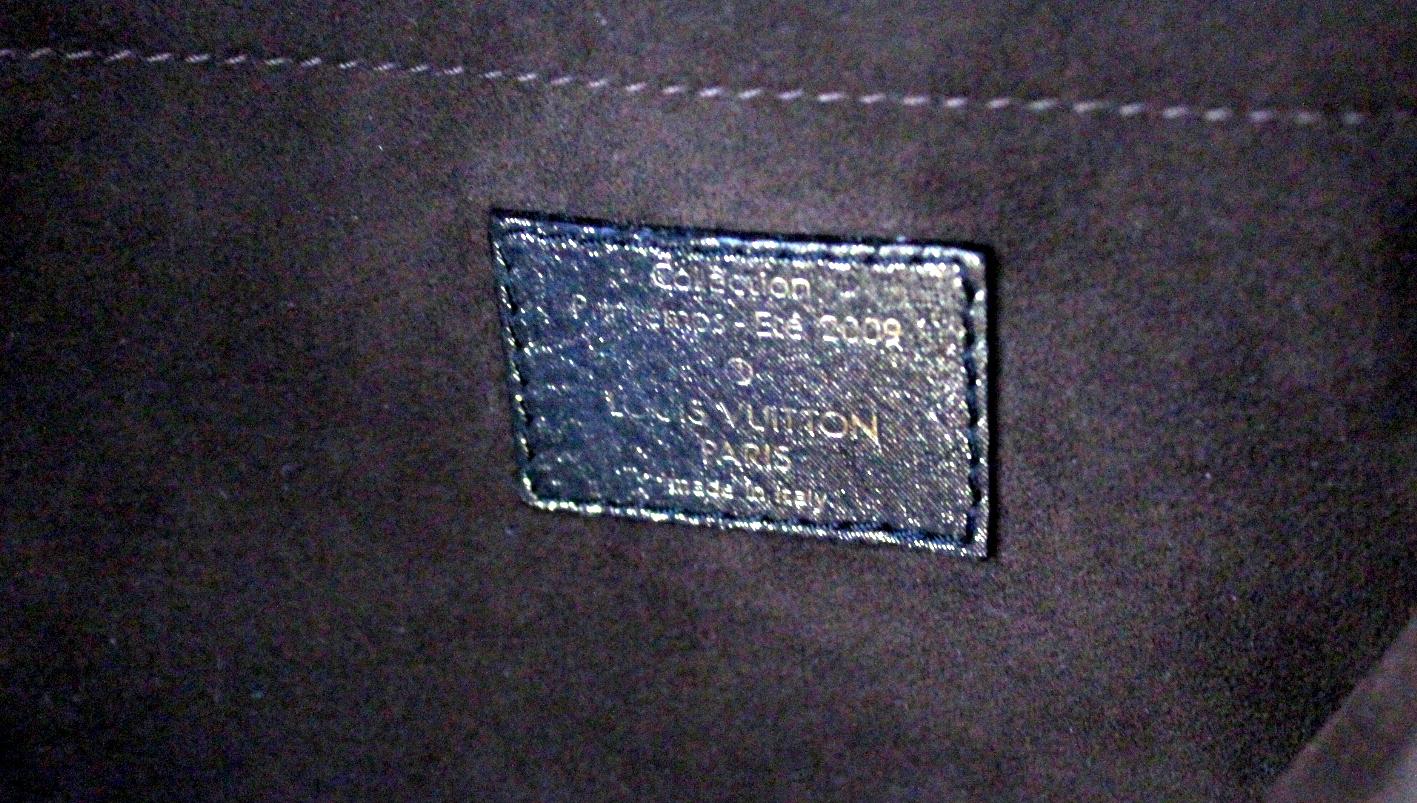 Women's 2009s Louis Vuitton Kalahari Shoulder Bag Limited Edition