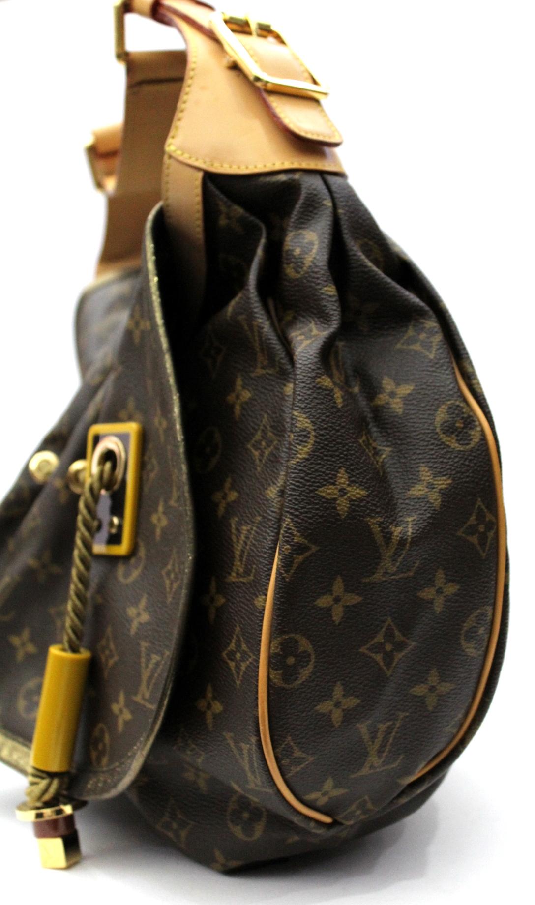 2009s Louis Vuitton Kalahari Shoulder Bag Limited Edition 7