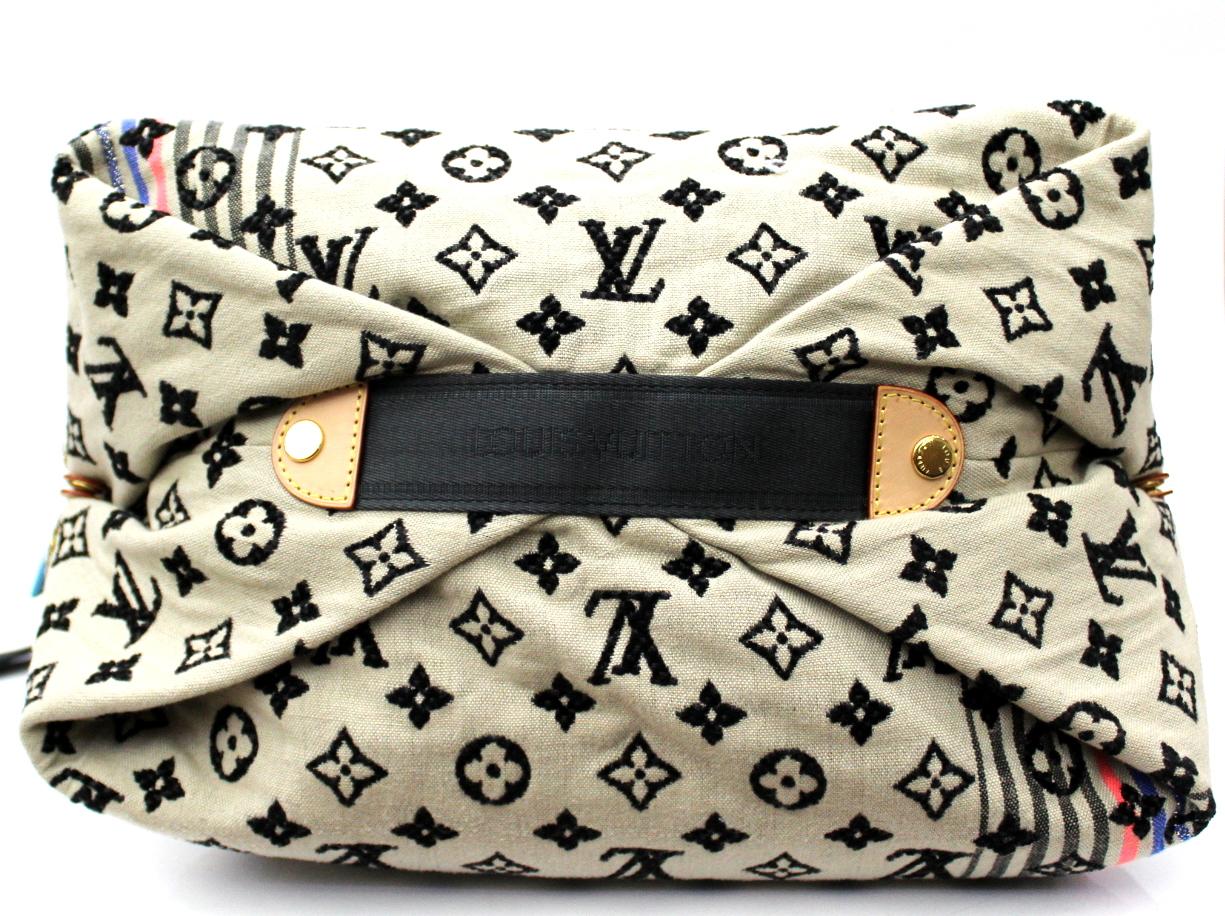 Beige 2010 Louis Vuitton Limited Edition Cheche Bohemian Shoulder Bag 