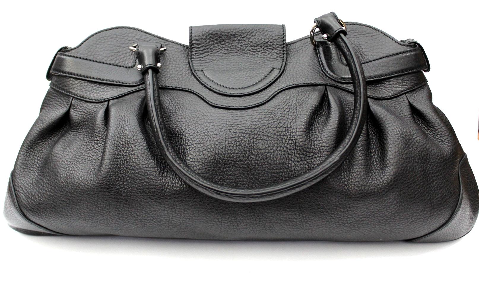 Salvatore Ferragamo Black Leather Top Handle Bag In Excellent Condition In Torre Del Greco, IT