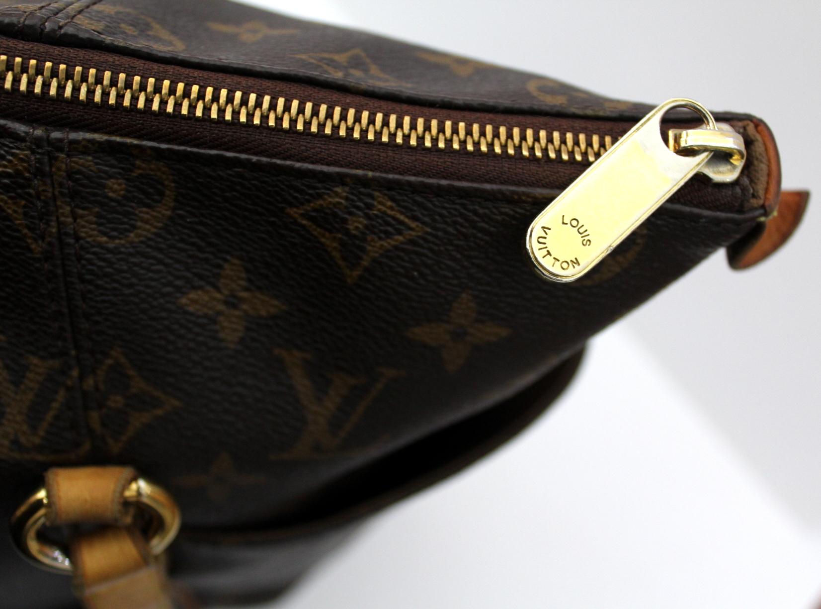 2011 Louis Vuitton Monogram Totally Leather Shoulder Bag In Good Condition In Torre Del Greco, IT