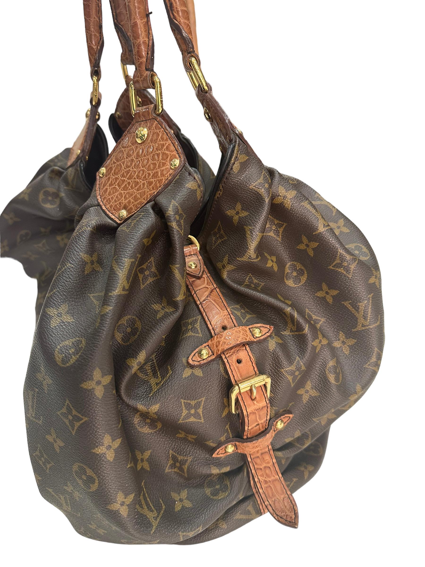 2009 Louis Vuitton Surya Monogram Hobo Bag Leather Limited Edition  2