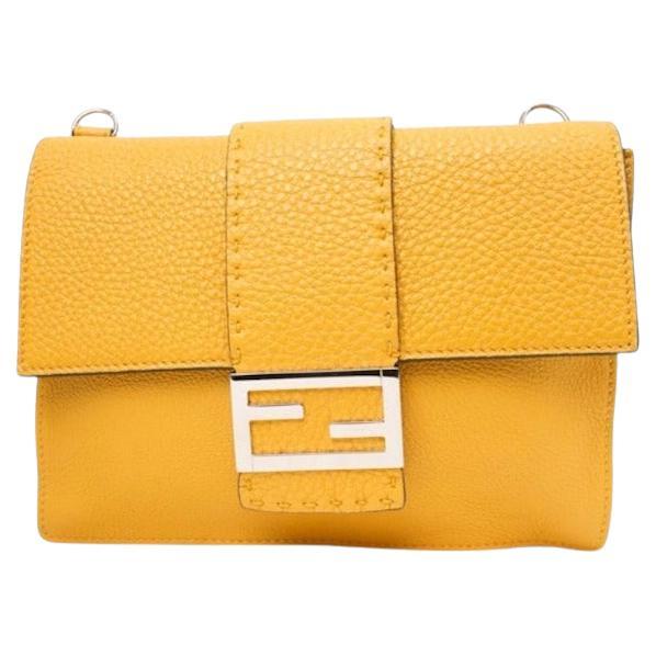 Fendi Flap Baguette Small Gialla