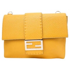 Fendi Flap Baguette Small Gialla