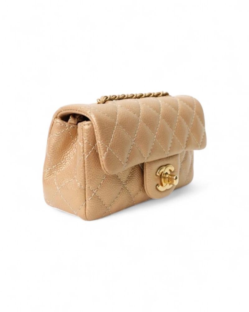 Chanel Mini Timeless Caviar Perlata Oro en Bueno estado para la venta en Torre Del Greco, IT
