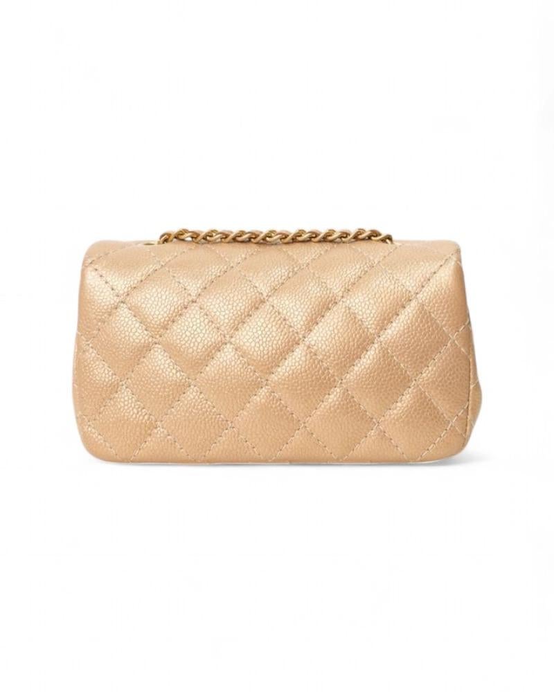 Chanel Mini Timeless Caviar Perlata Oro en venta 5