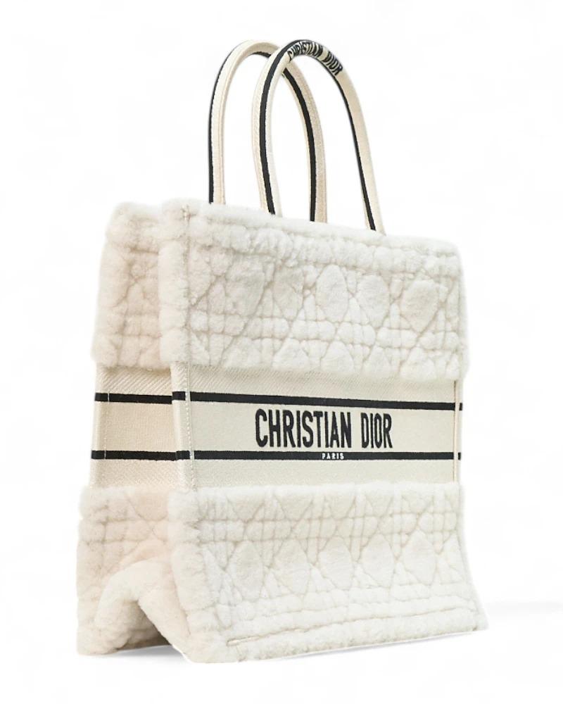 Dior Book Tote Large Montone Cannage Ecrù Beige en venta