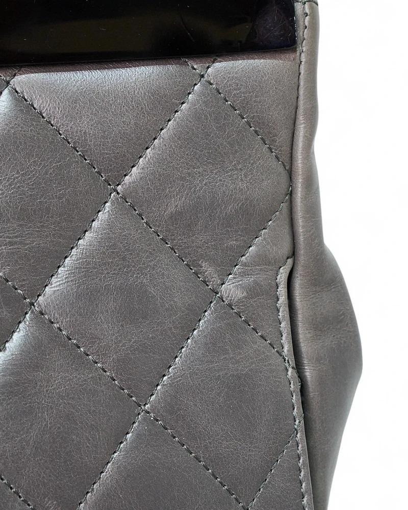 Chanel Delivery Tote Trapuntata Grigia en venta 9
