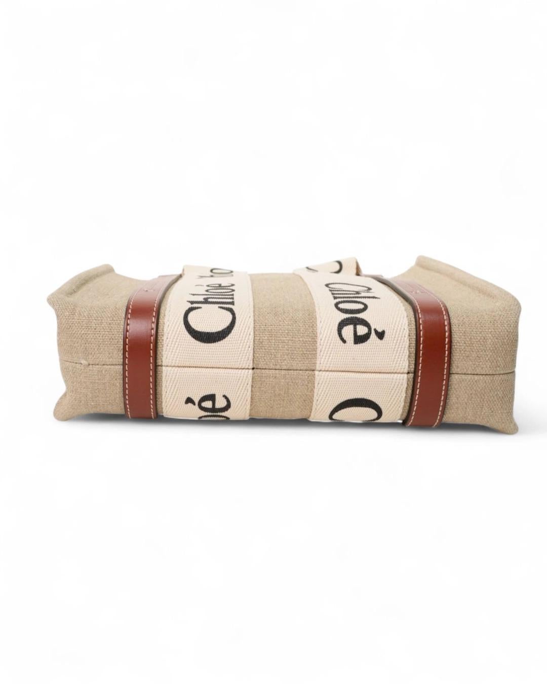 Chloé Tote Woody Small Lino Marrone in vendita 2
