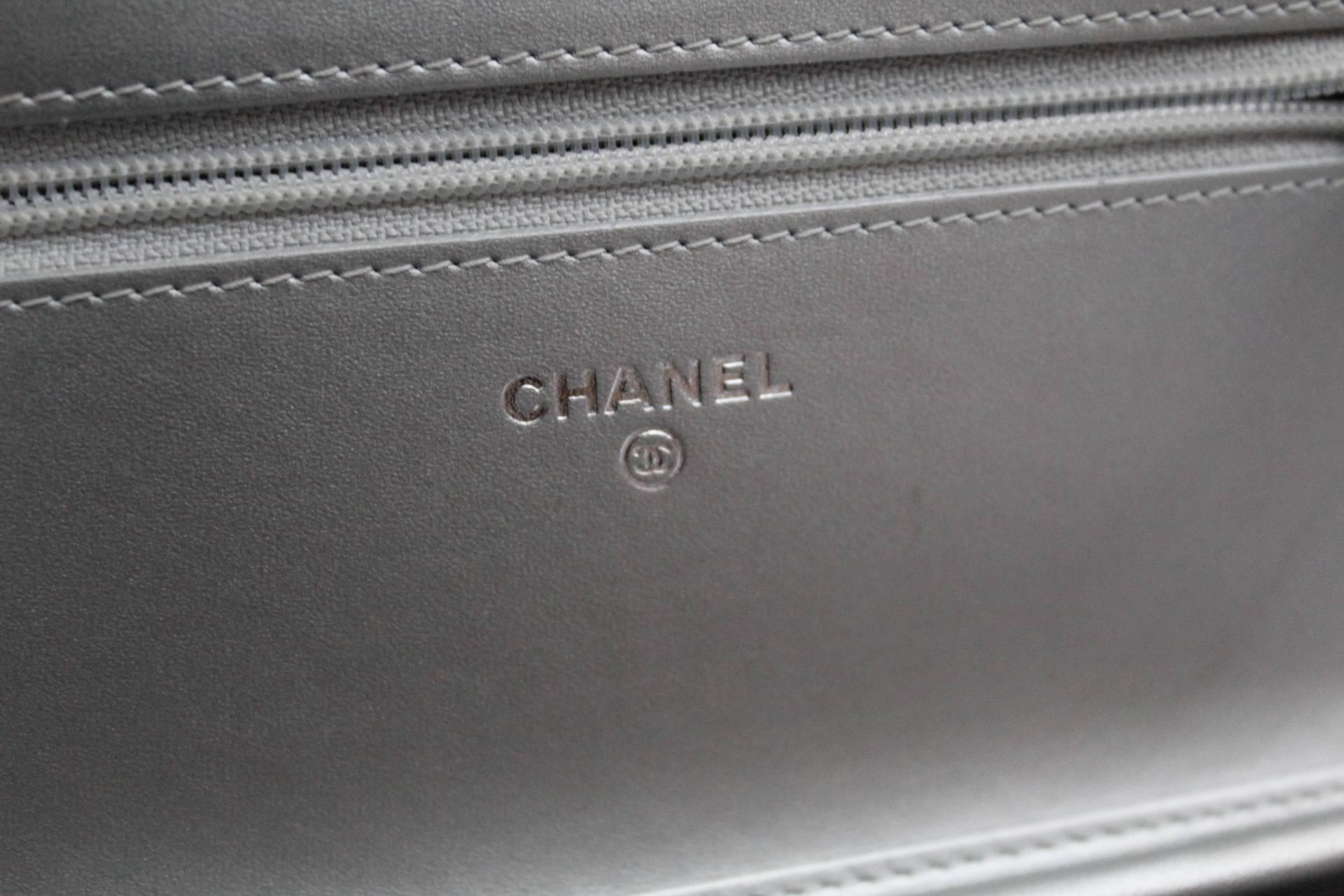 Chanel Silver Leather Crossbody Bag 1