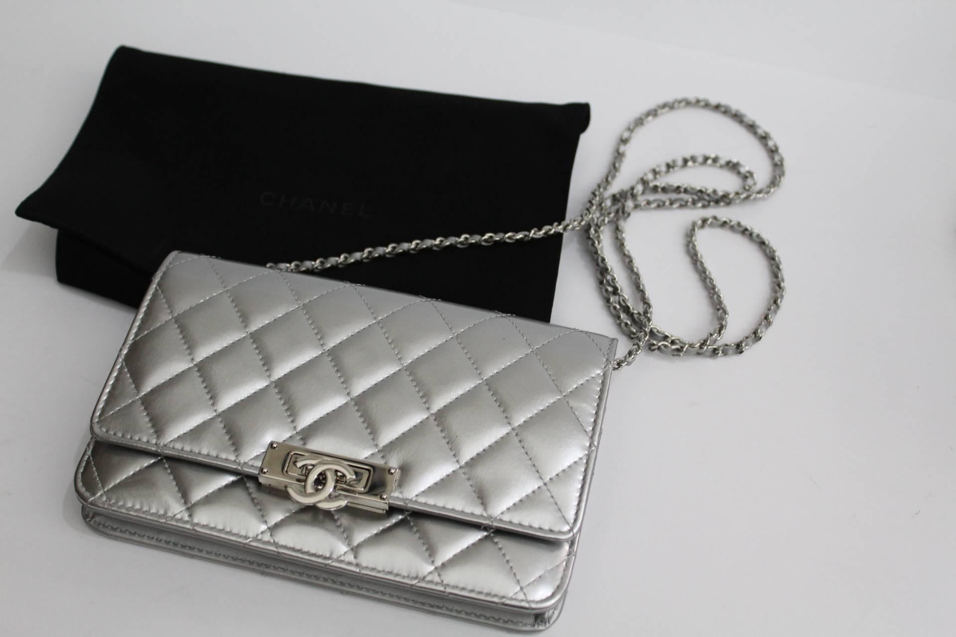 Chanel Silver Leather Crossbody Bag 2
