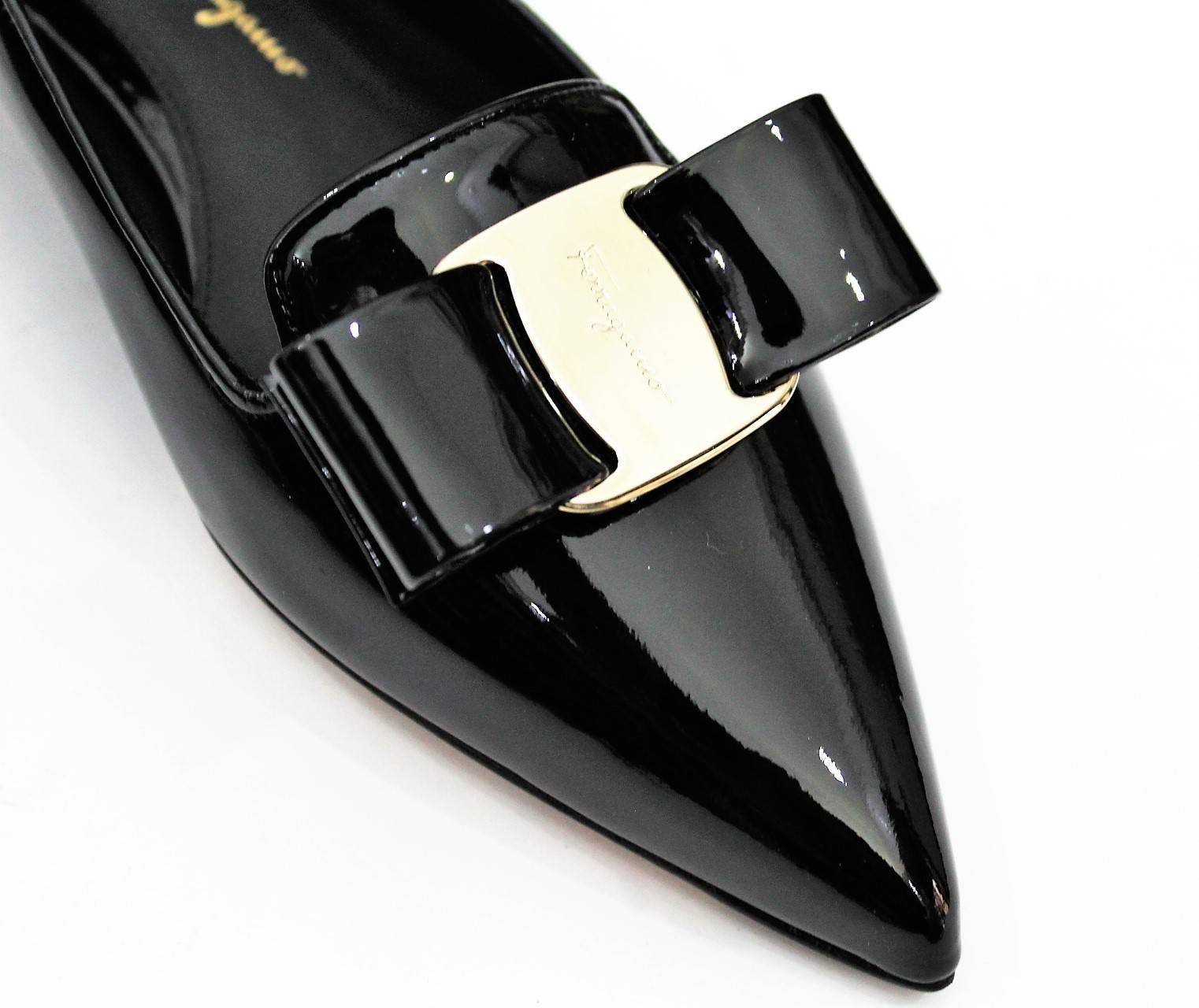 Salvatore Ferragamo shoes Slip-on Vara Bow In New Condition In Torre Del Greco, IT