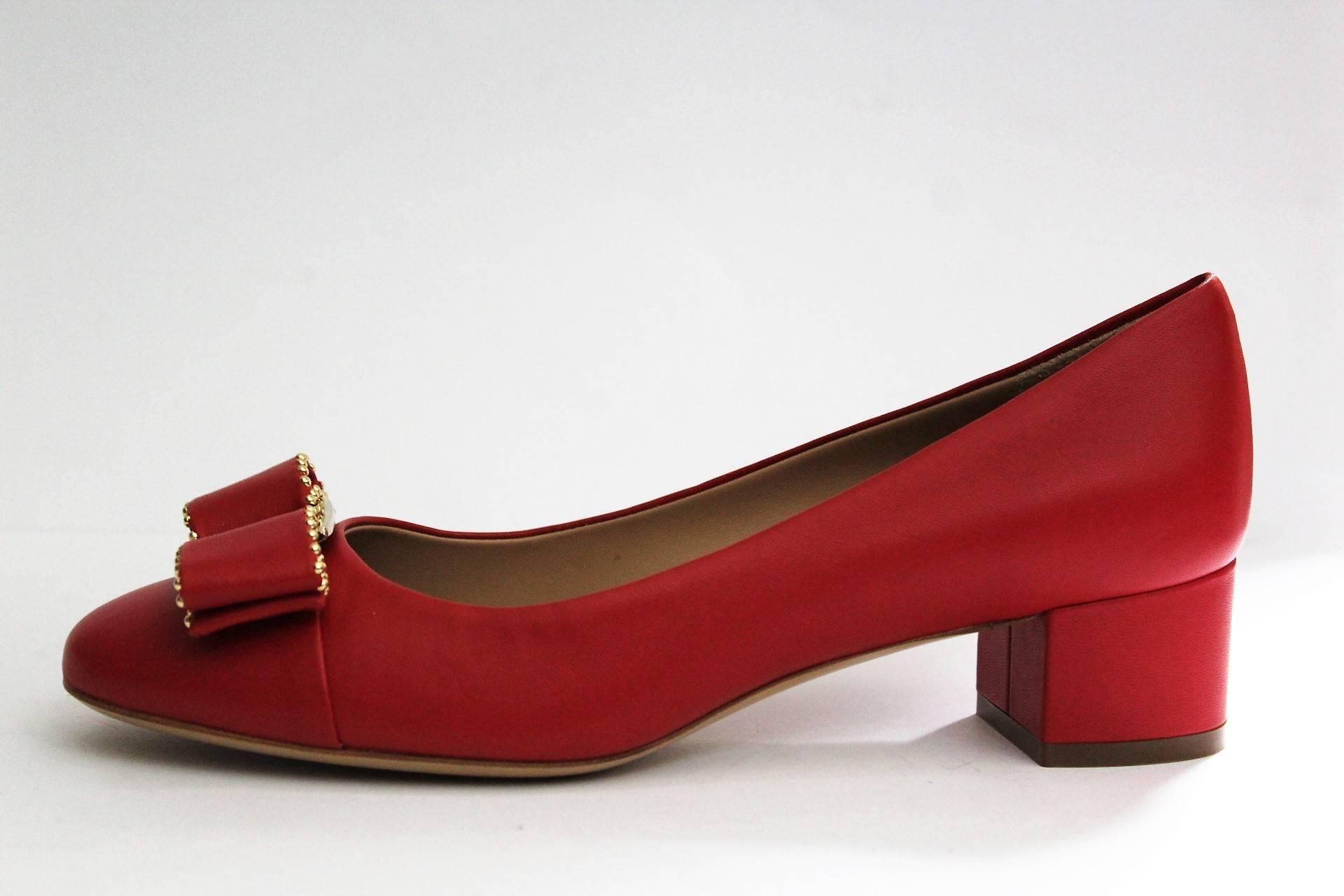 Salvatore Ferragamo Red Shoes Vara Bow In New Condition In Torre Del Greco, IT