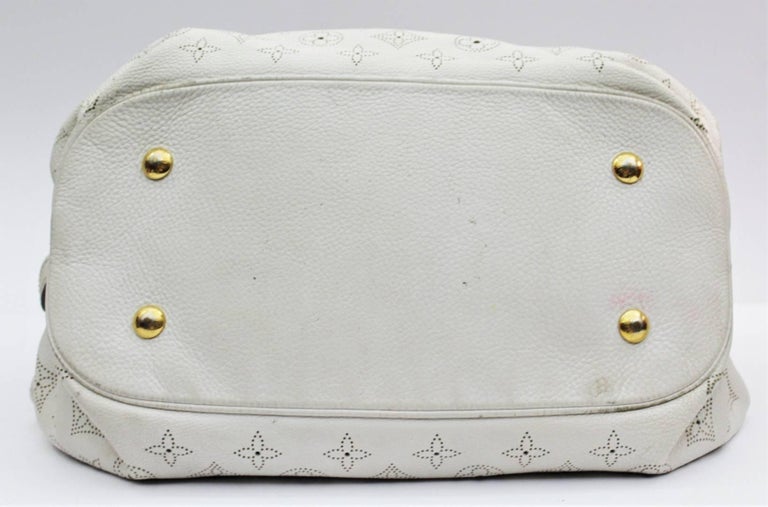 LOUIS VUITTON White Mahina Perforated Leather Bag #41118