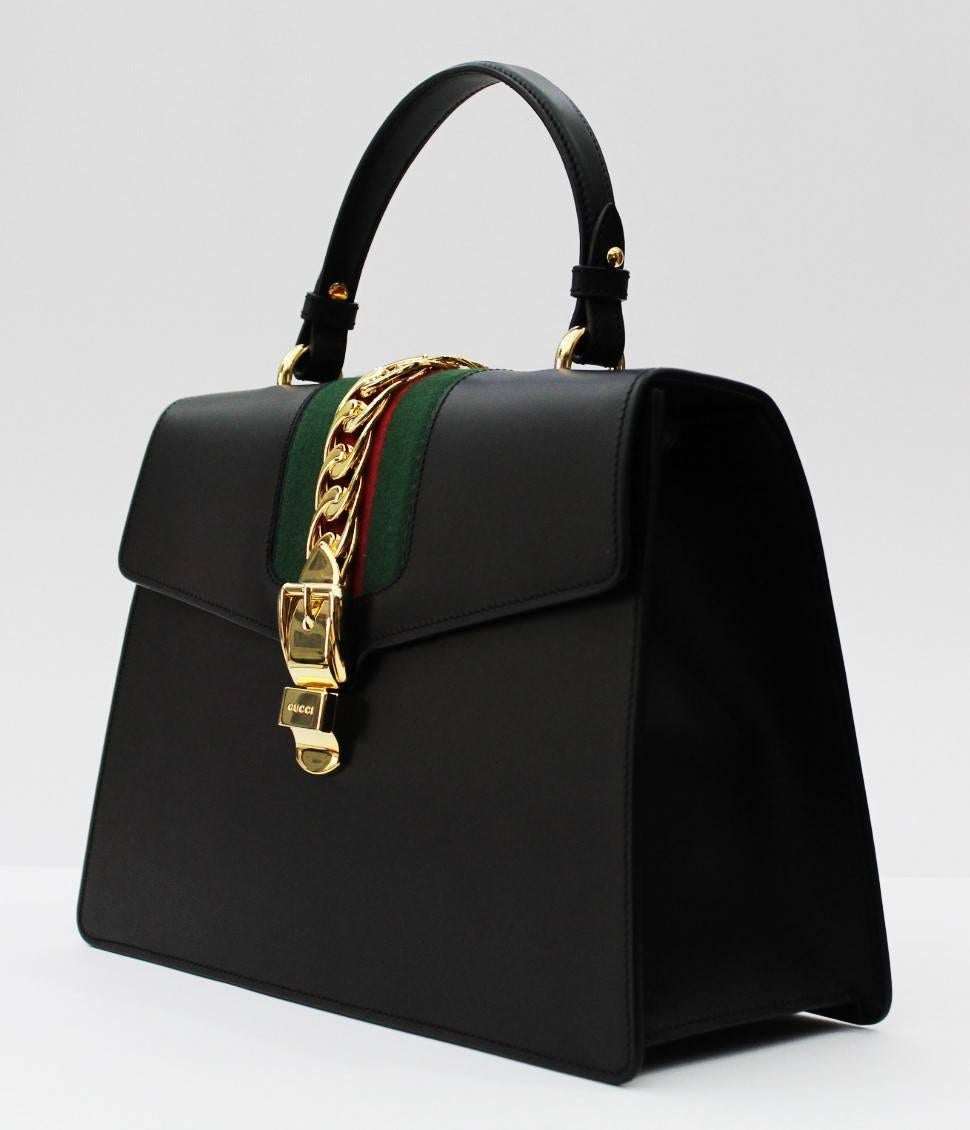 Sylvie Medium Black Leather top handle bag In New Condition In Torre Del Greco, IT