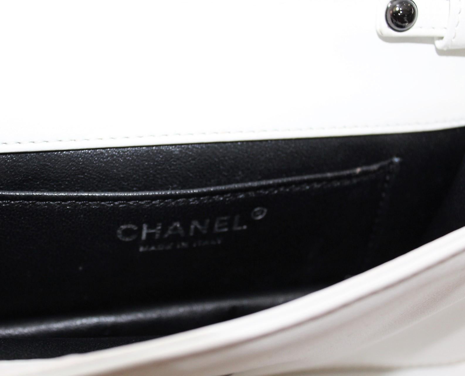 Chanel White Leather Interlaced Chain Mini Clutch Bag 4