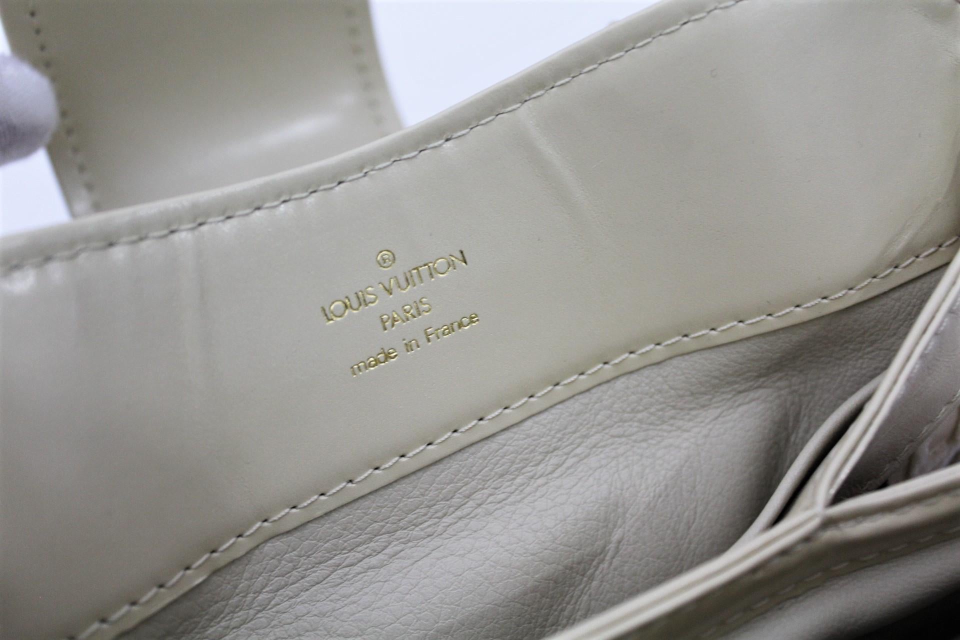 LOUIS VUITTON Limited Edition Charms Velvet Chains Mini Linda Bag 5