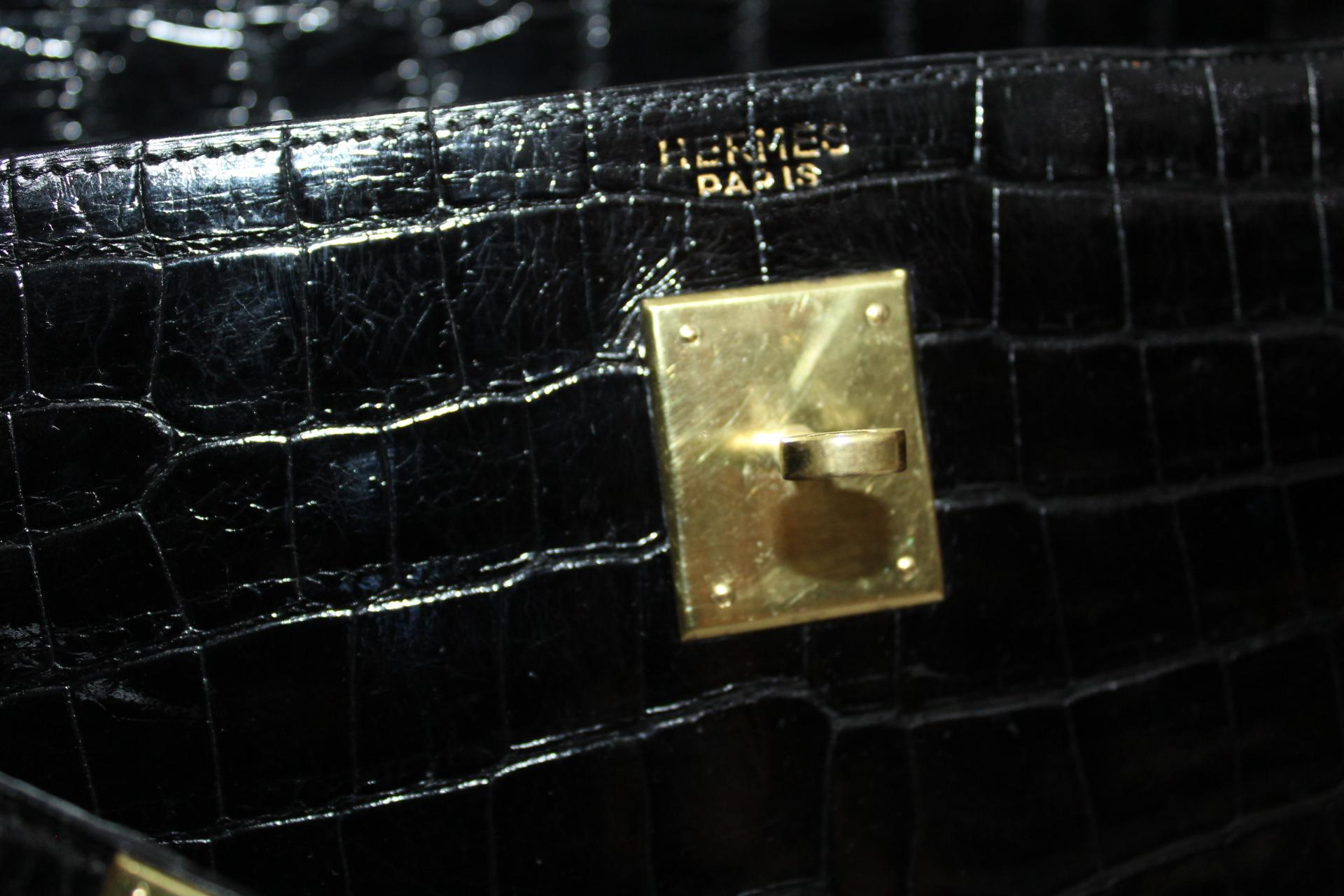 Women's Hermès Black Crocodile Leather Kelly 32cm Bag
