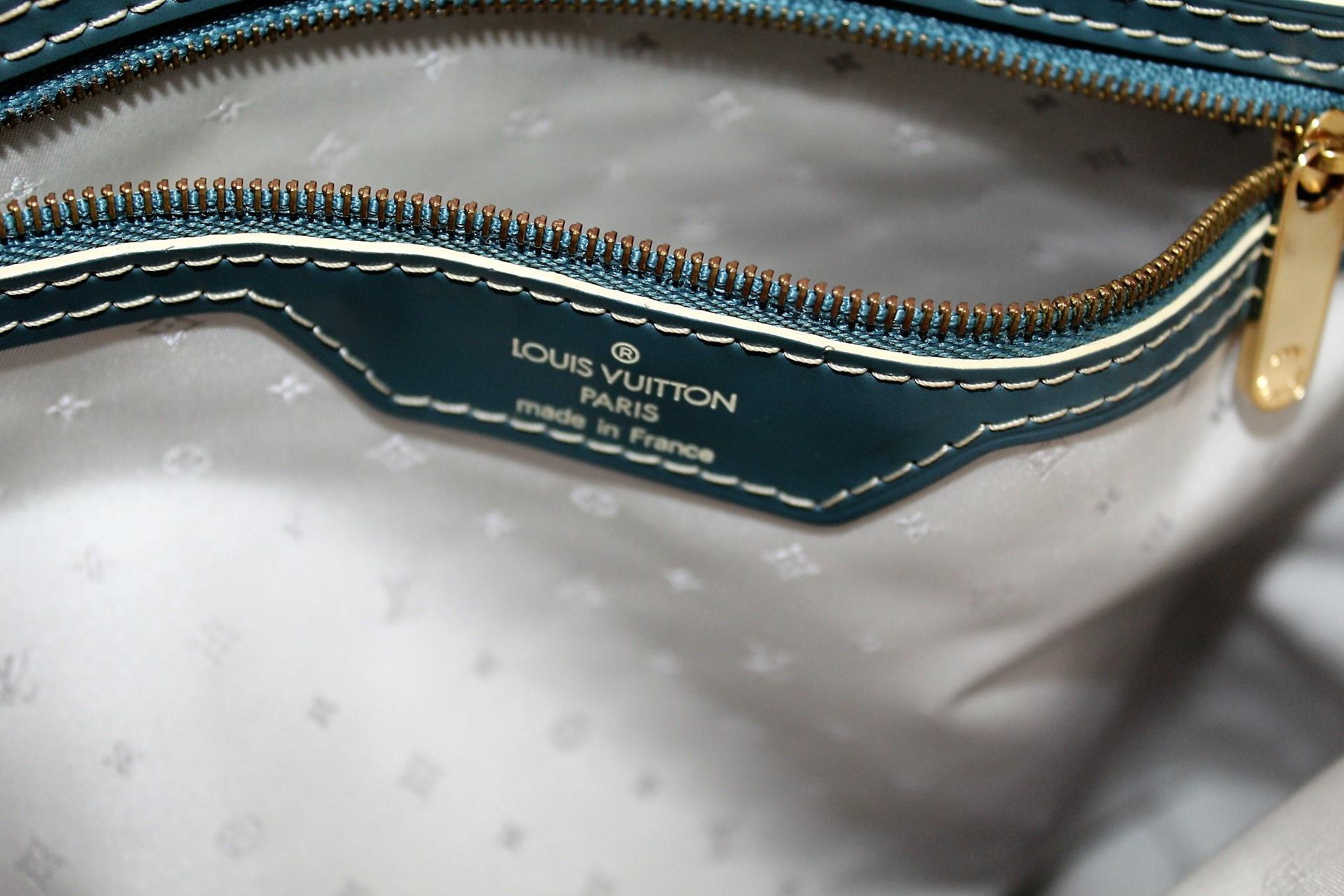 Louis Vuitton Lockit Suhali MM Top Handle Bag  3