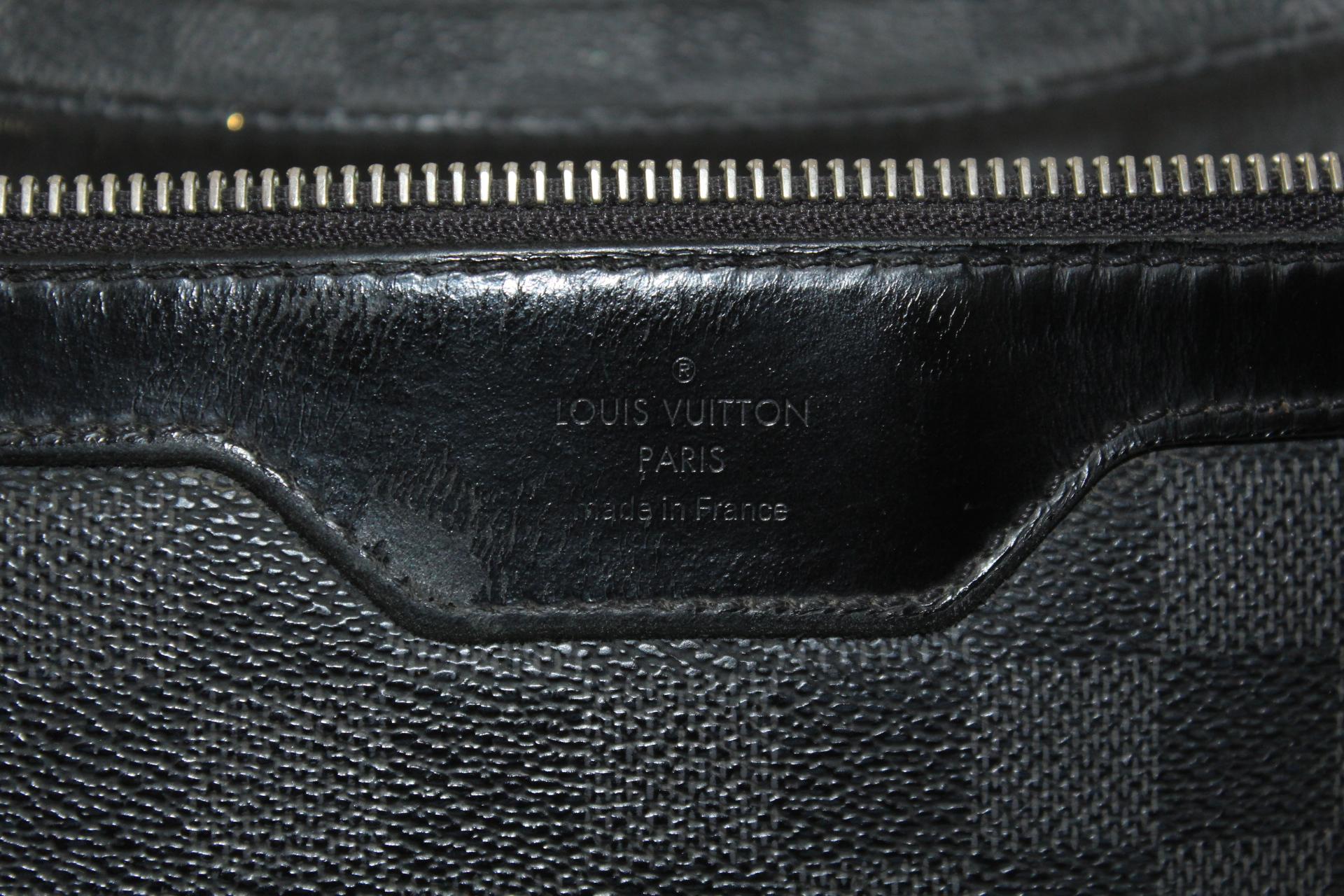 Louis Vuitton  Damier Graphite Crossbody  Bag 3