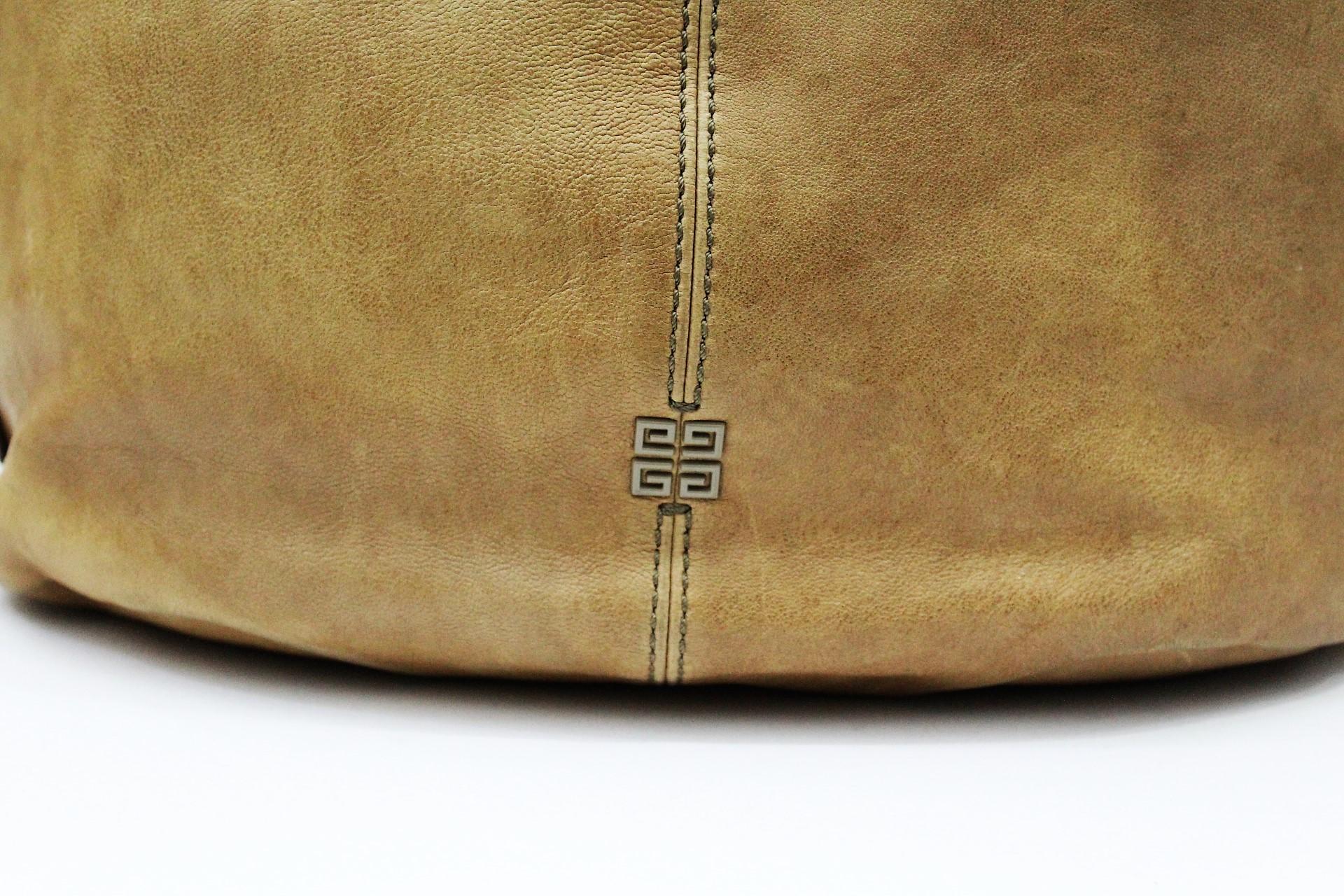 Givenchy Leather Shoulder Bag 4