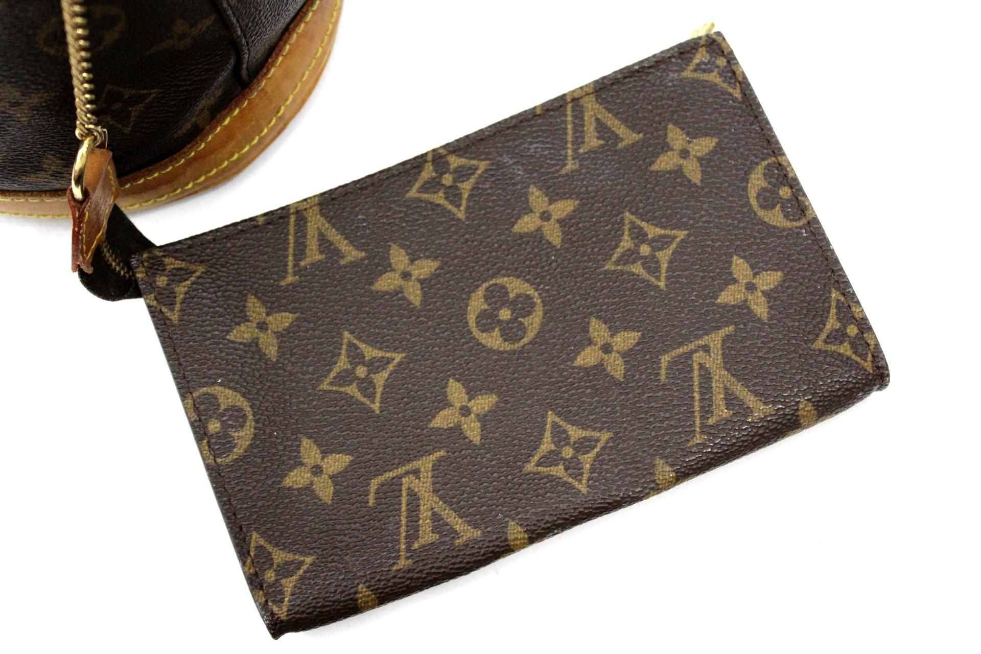 2005s Louis Vuitton Monogram Canvas Petit Bucket Bag 4